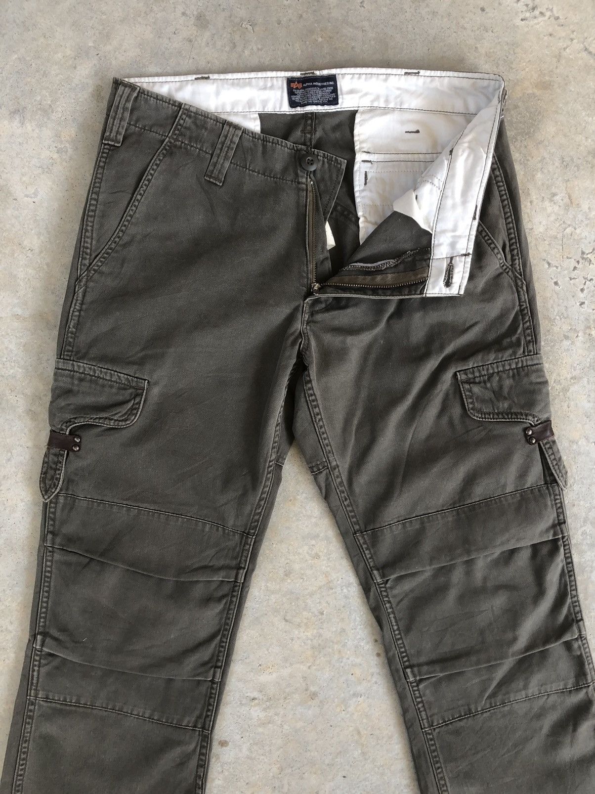 If Six Was Nine Alpha Industries Flare Pants Cargo Pants Multipocket Size US 33 - 3 Thumbnail