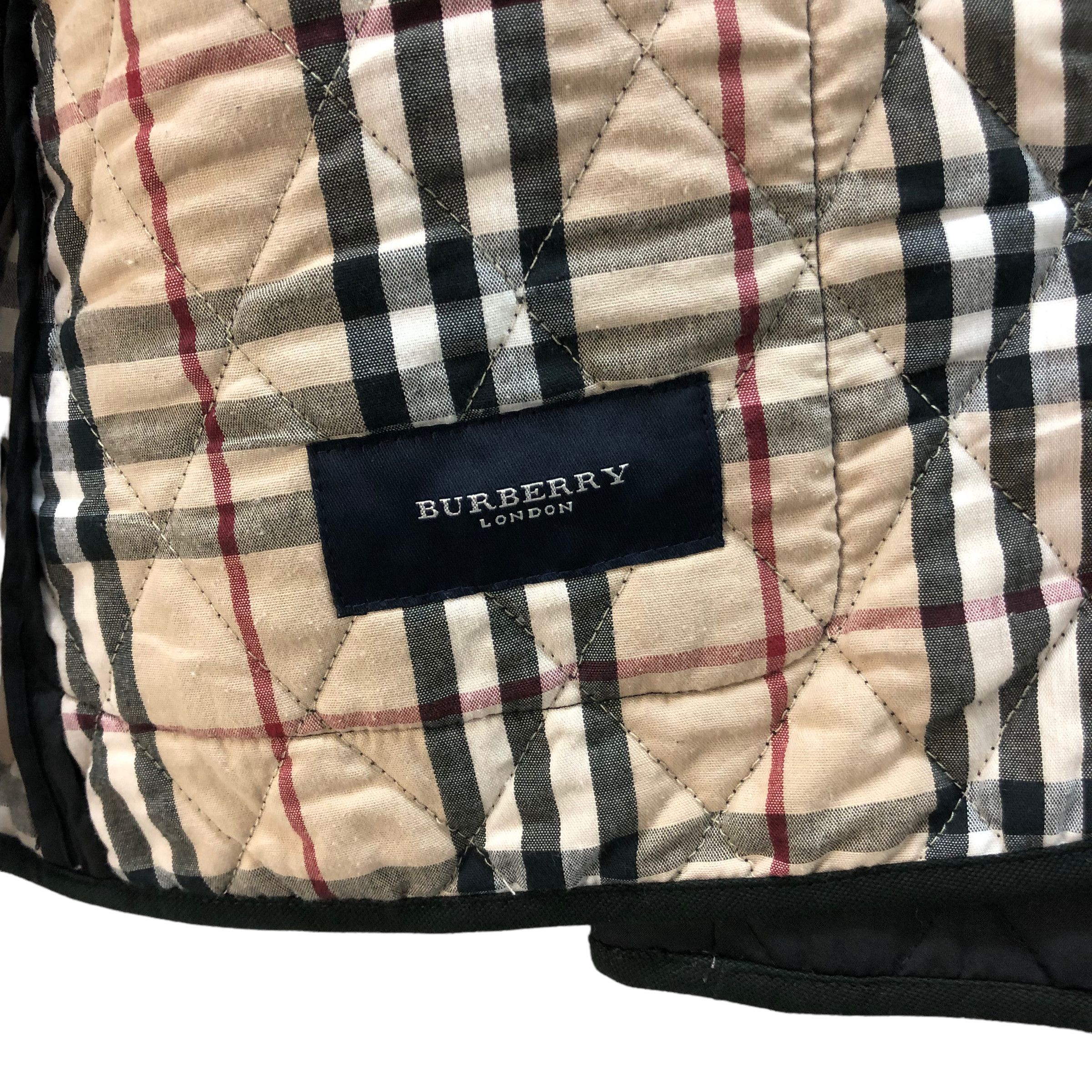 Burberry BURBERRY LONDON NOVA CHECK QUILTED JACKET #7238-120 Size M / US 6-8 / IT 42-44 - 7 Thumbnail