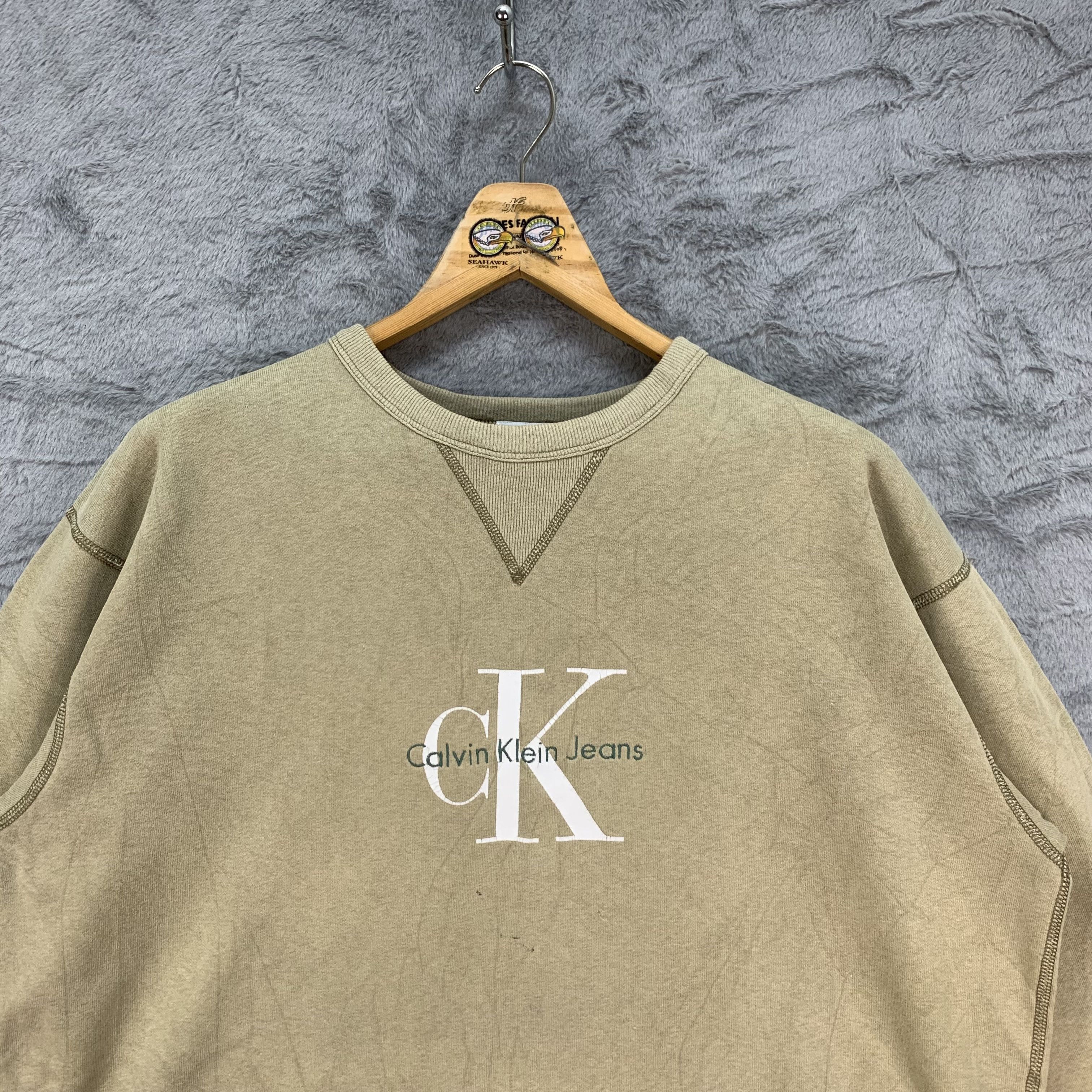 Calvin Klein Vintage Calvin Klein Big Logo Sweatshirts #4253-147 Size US M / EU 48-50 / 2 - 2 Thumbnail