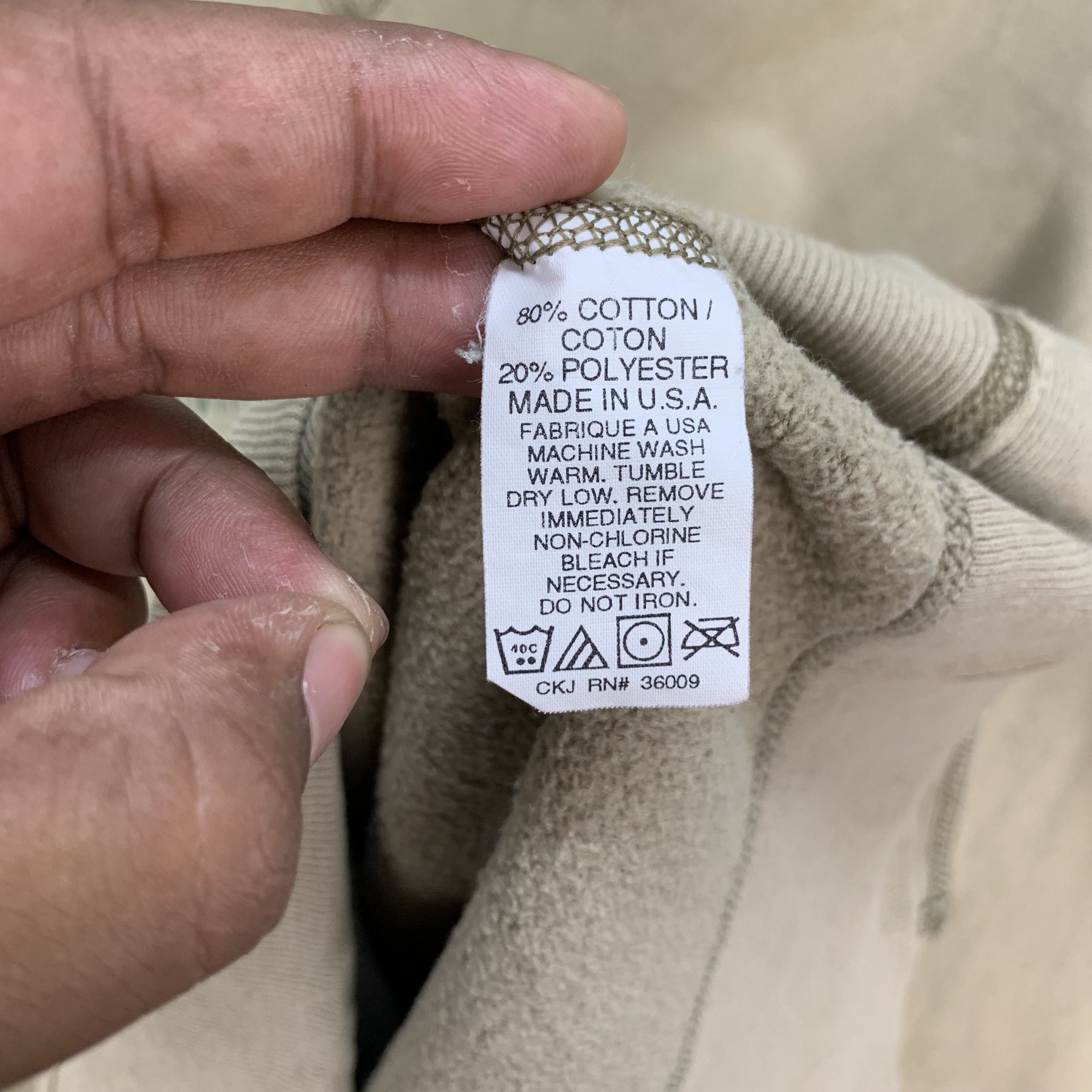 Calvin Klein Vintage Calvin Klein Big Logo Sweatshirts #4253-147 Size US M / EU 48-50 / 2 - 8 Thumbnail