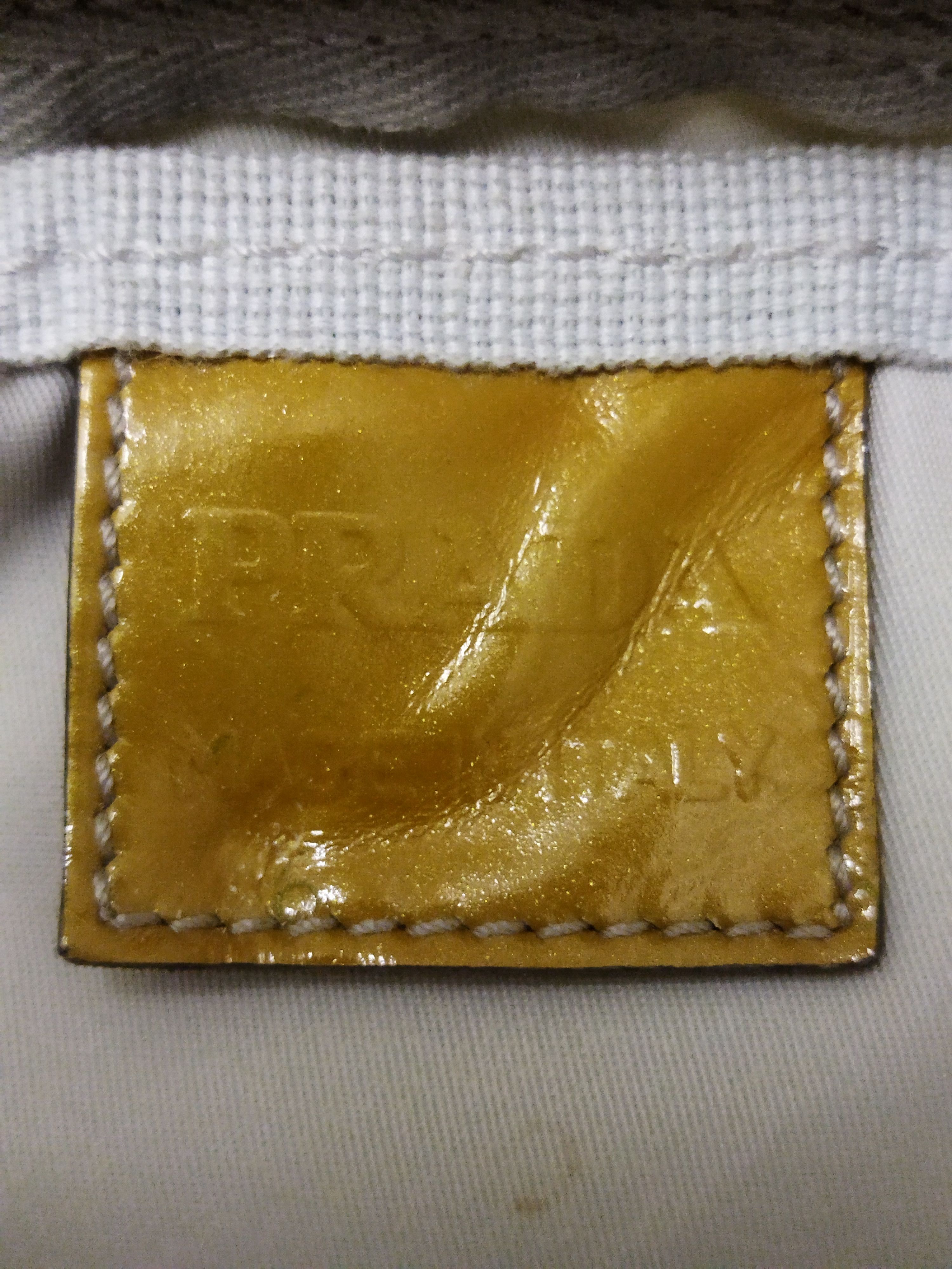 Prada Last drop!!! Prada Nylon Pouches Size ONE SIZE - 4 Thumbnail