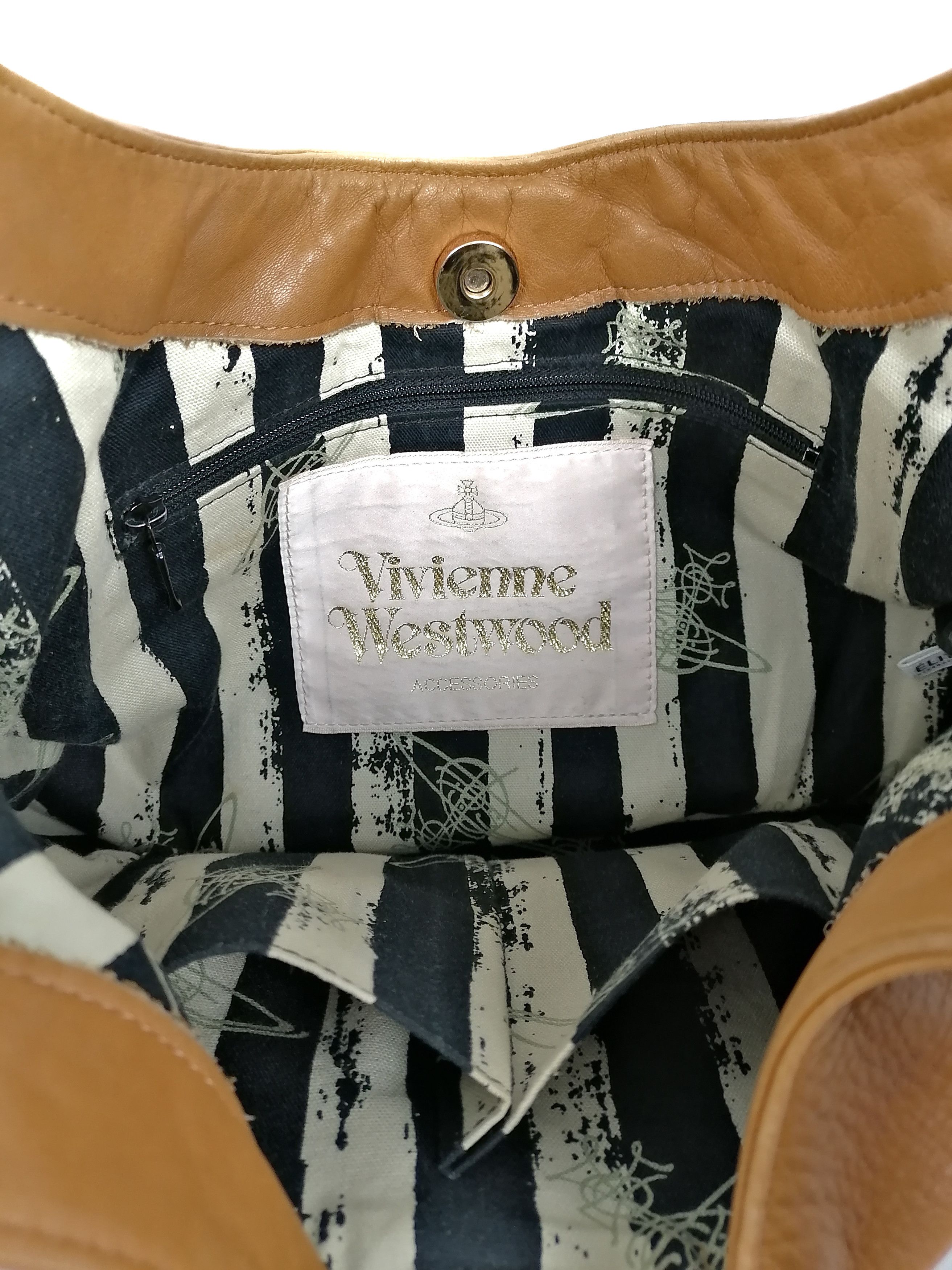 Vivienne Westwood Rare🔥Vivienne Westwood Embossed Orb Logo Leather Bags⚡ Size ONE SIZE - 5 Thumbnail