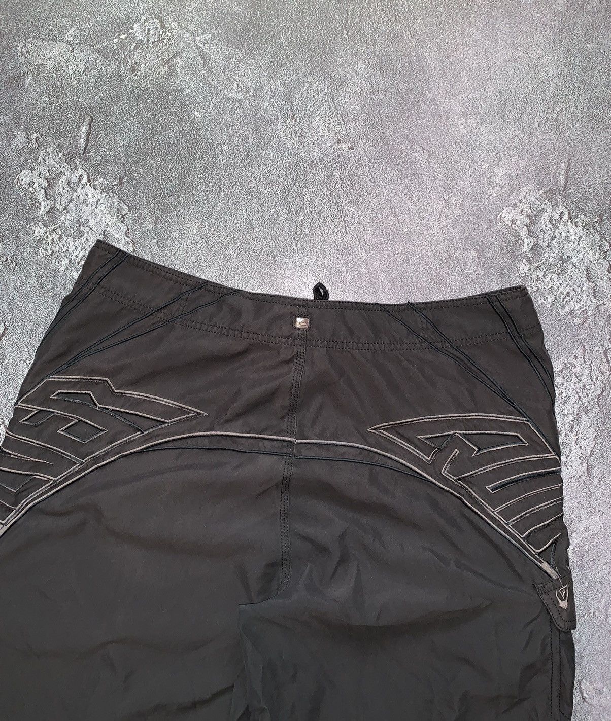 Quicksilver × Quiksilver Quiksilver 36 surfing style shorts 🩳 beach golf tennis y2k Size US 36 / EU 52 - 19 Thumbnail