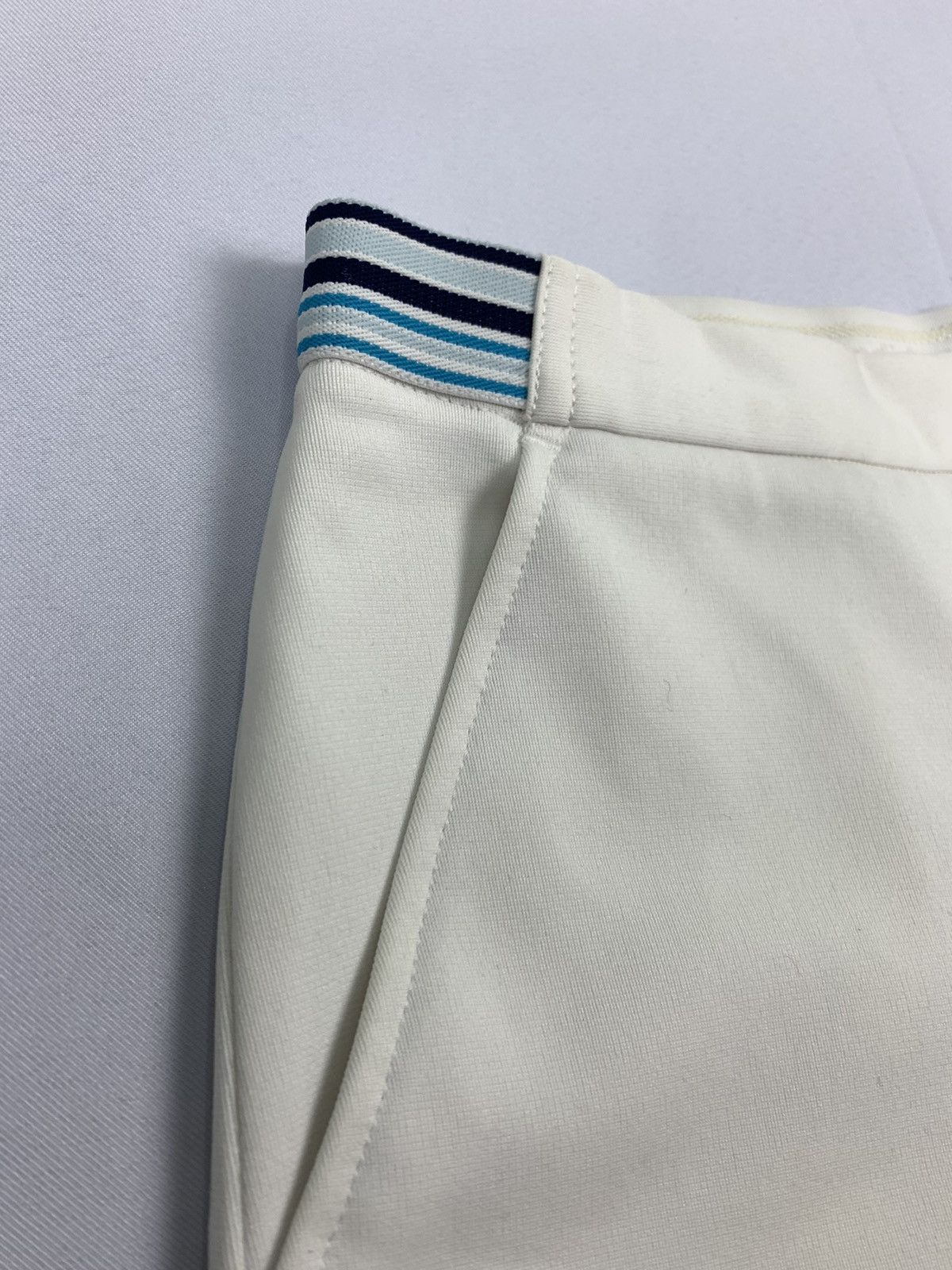 Adidas × Japanese Brand × Vintage Vintage 70s ADIDAS x DESCENTE Classic Surf Mini Short Pant Size US 28 / EU 44 - 8 Thumbnail
