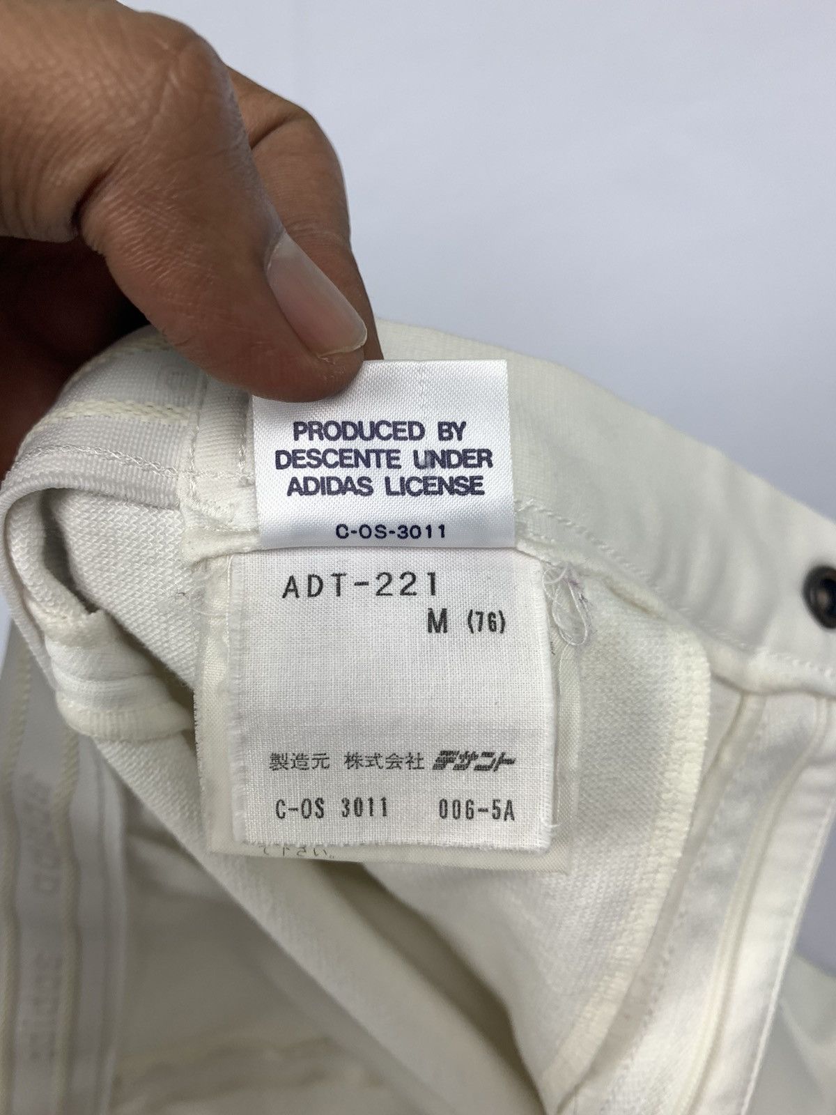 Adidas × Japanese Brand × Vintage Vintage 70s ADIDAS x DESCENTE Classic Surf Mini Short Pant Size US 28 / EU 44 - 21 Thumbnail