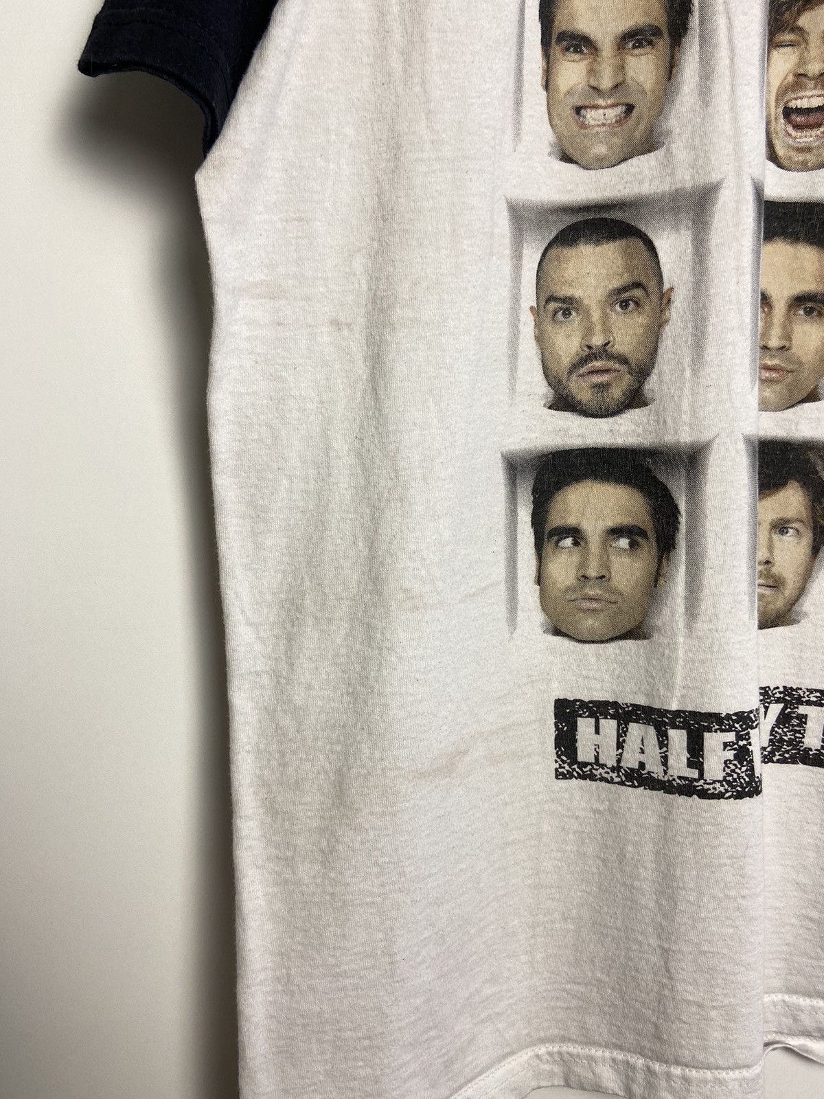 Band Tees Vintage Busted Half Way There Tour 2019 T-Shirt XL Size Size US XL / EU 56 / 4 - 5 Thumbnail