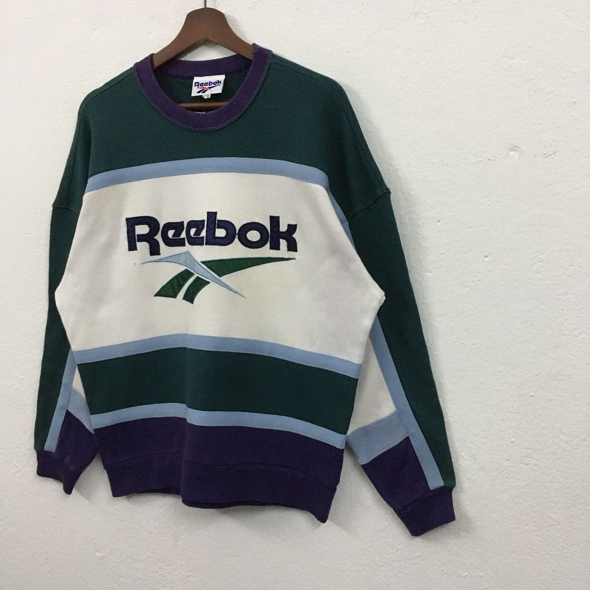 Reebok × Vintage Rare Vintage Reebok Big Logo Embroidery Sweatshirt Size US M / EU 48-50 / 2 - 6 Thumbnail