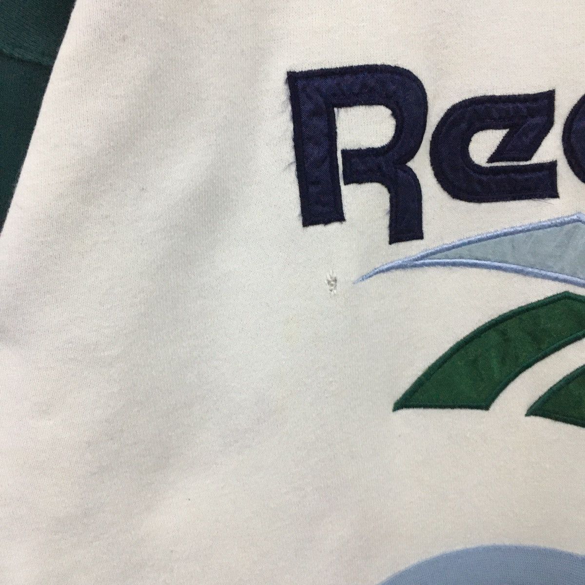 Reebok × Vintage Rare Vintage Reebok Big Logo Embroidery Sweatshirt Size US M / EU 48-50 / 2 - 10 Thumbnail