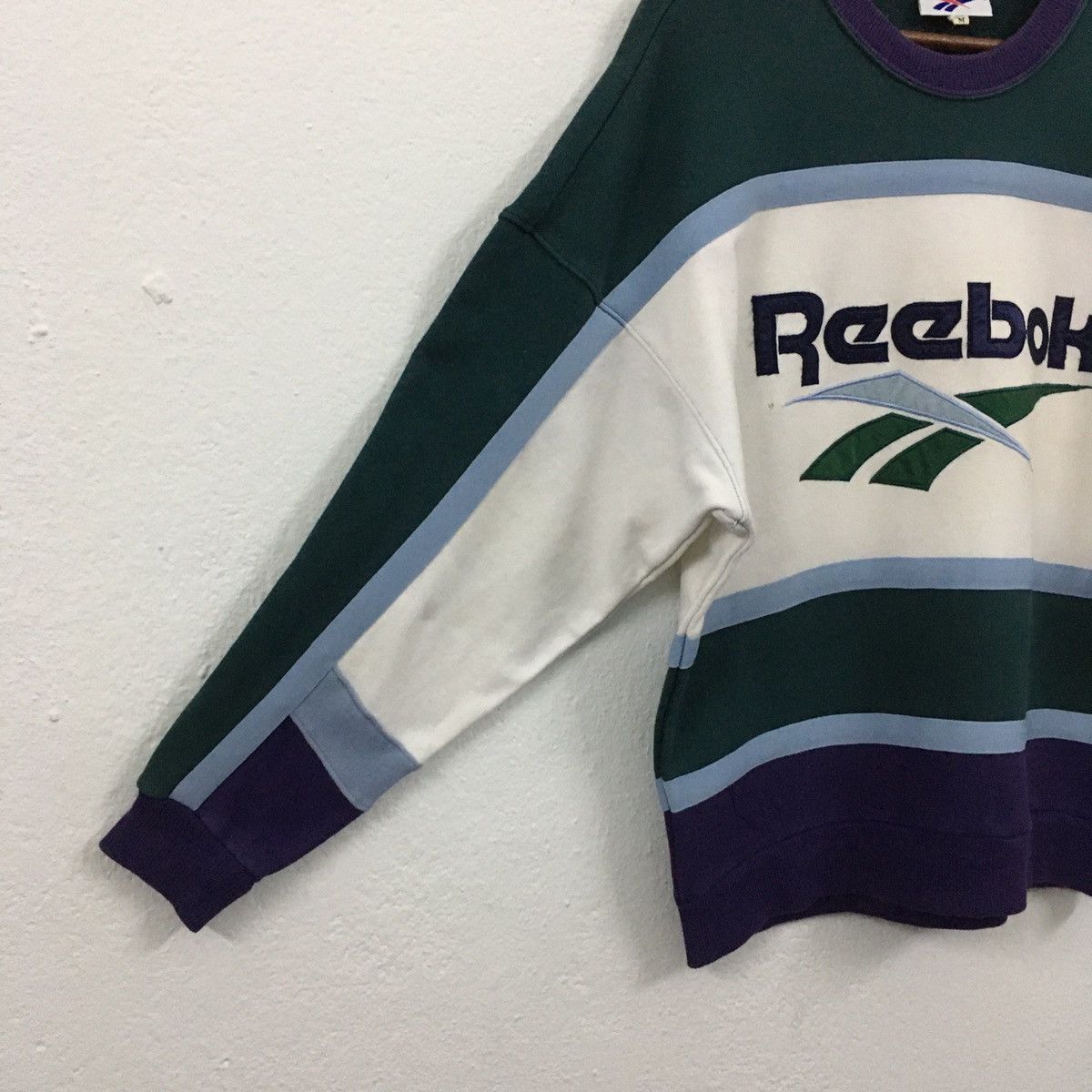 Reebok × Vintage Rare Vintage Reebok Big Logo Embroidery Sweatshirt Size US M / EU 48-50 / 2 - 12 Thumbnail