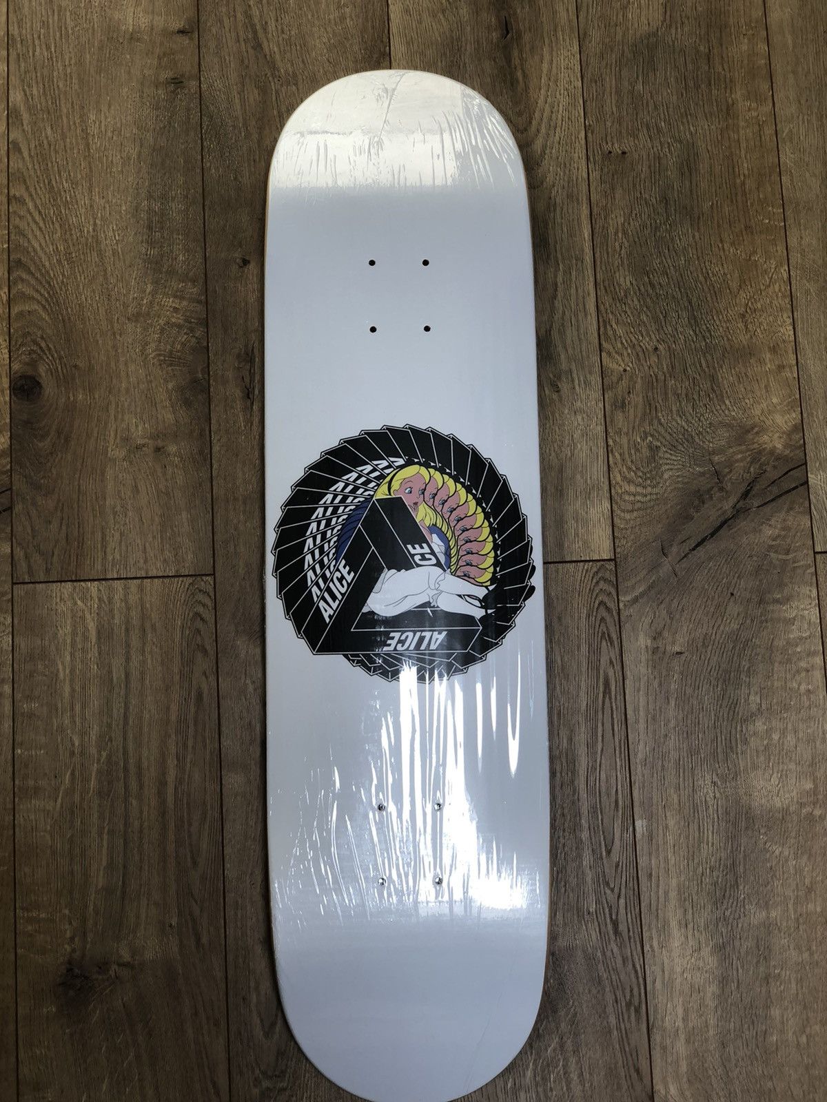 Palace ALICE IN PALACE CUSTOM DECK ARTWORK 8.25" Spiral/White Size ONE SIZE - 12 Thumbnail