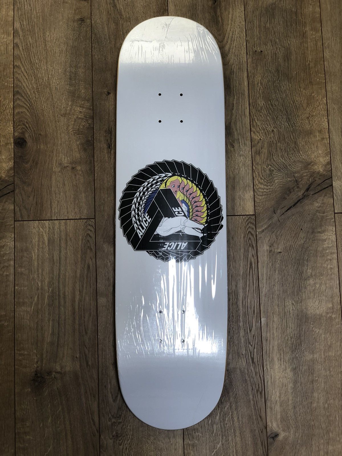 Palace ALICE IN PALACE CUSTOM DECK ARTWORK 8.25" Spiral/White Size ONE SIZE - 10 Thumbnail