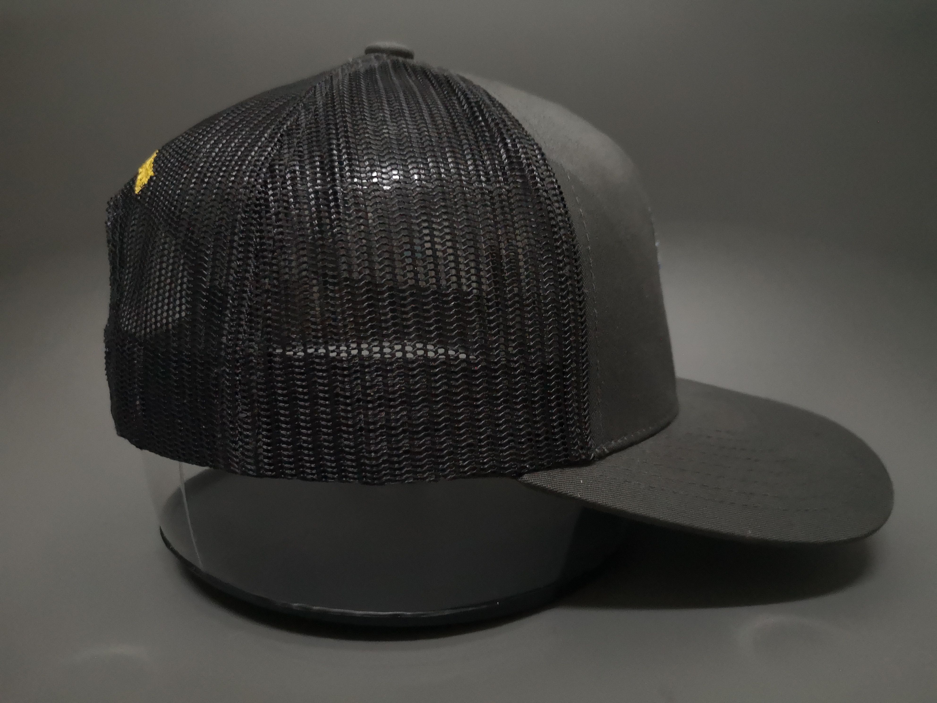 Yupong YUPOONG CLASSIC TRUCKER SNAPBACK Size ONE SIZE - 7 Thumbnail