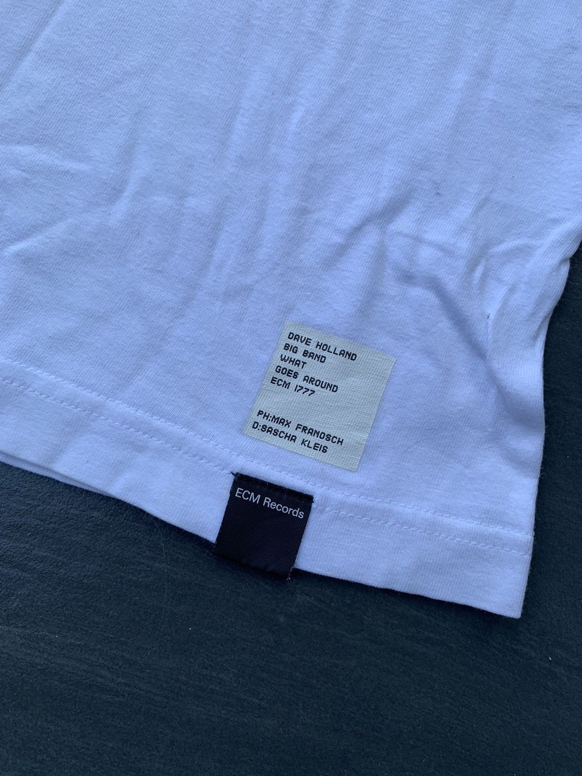 Band Tees × Uniqlo × Vintage Dave Holland Band Tshirt x Uniqlo Size US S / EU 44-46 / 1 - 2 Thumbnail