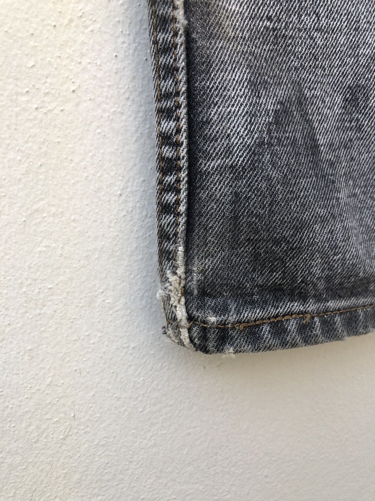Levi's Vintage Y2K 2003 Levi’s 501 Jeans Distressed Laser Denim Size US 30 / EU 46 - 23 Thumbnail
