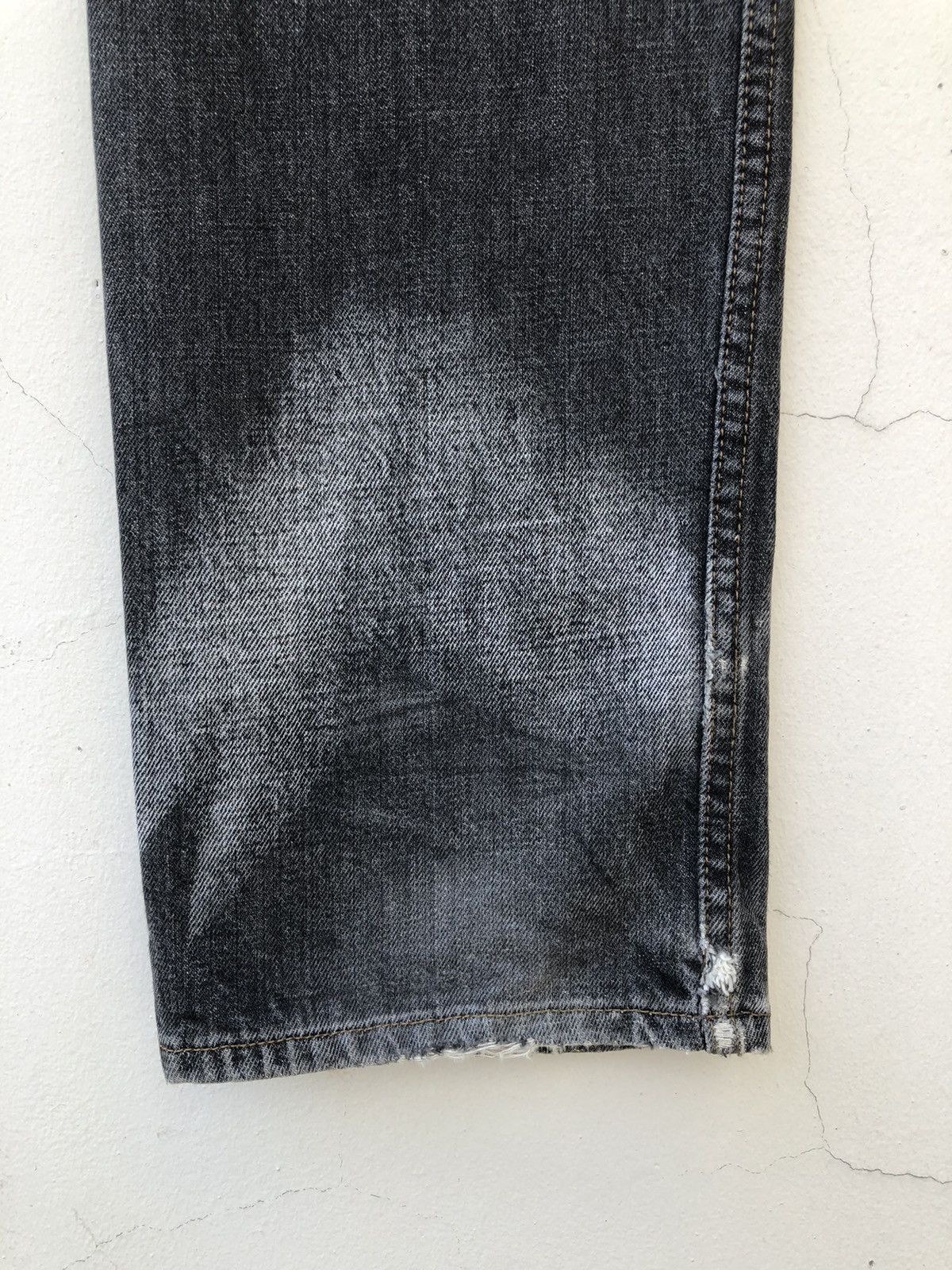 Levi's Vintage Y2K 2003 Levi’s 501 Jeans Distressed Laser Denim Size US 30 / EU 46 - 18 Thumbnail
