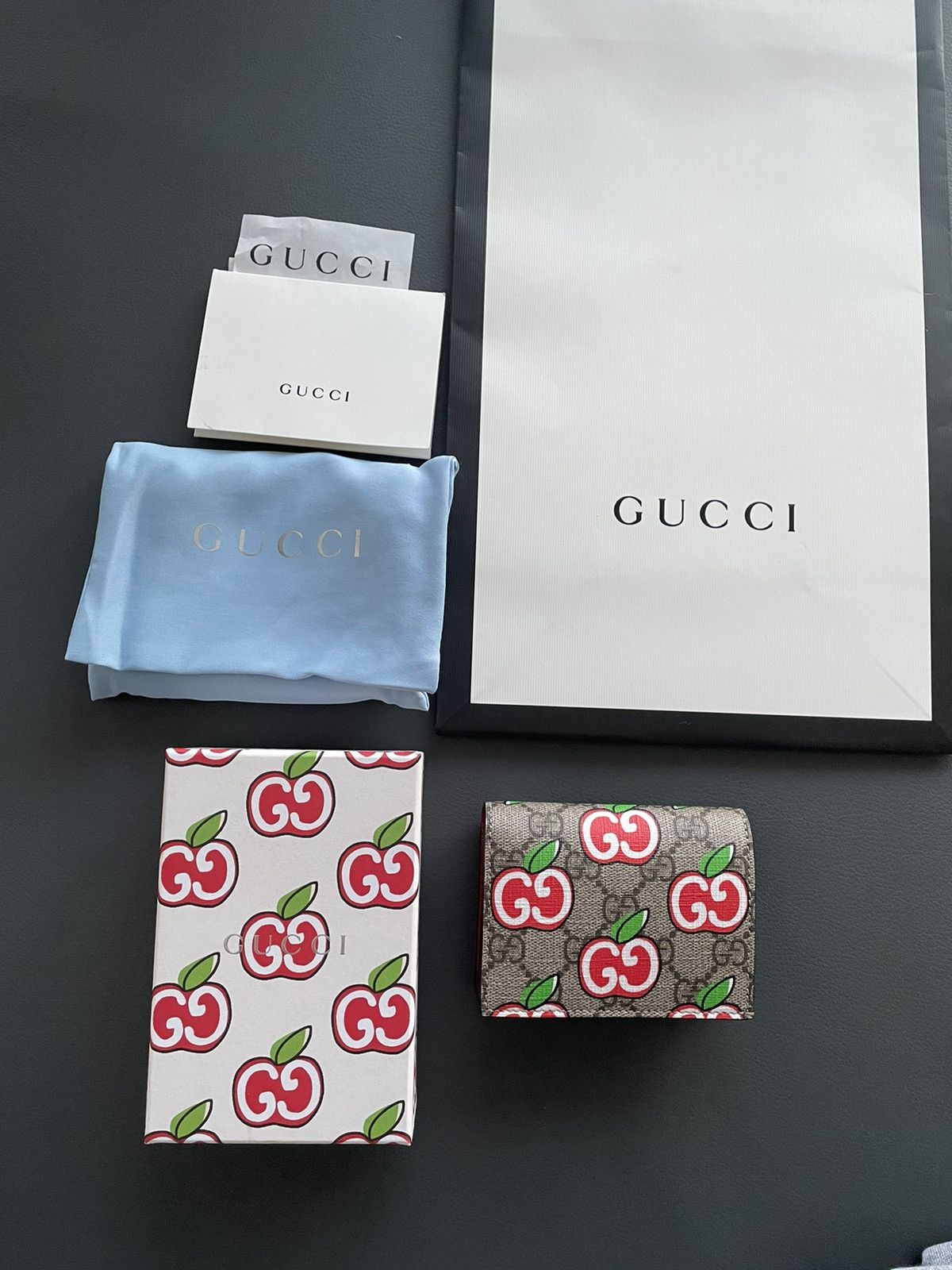Gucci Rare Brand NEW Super Runway Limited Edition GG Apple Wallet Size ONE SIZE - 12 Thumbnail