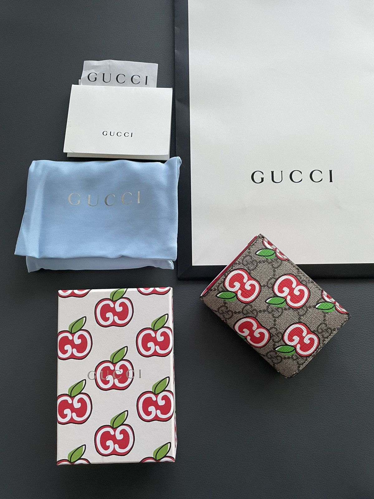 Gucci Rare Brand NEW Super Runway Limited Edition GG Apple Wallet Size ONE SIZE - 15 Thumbnail