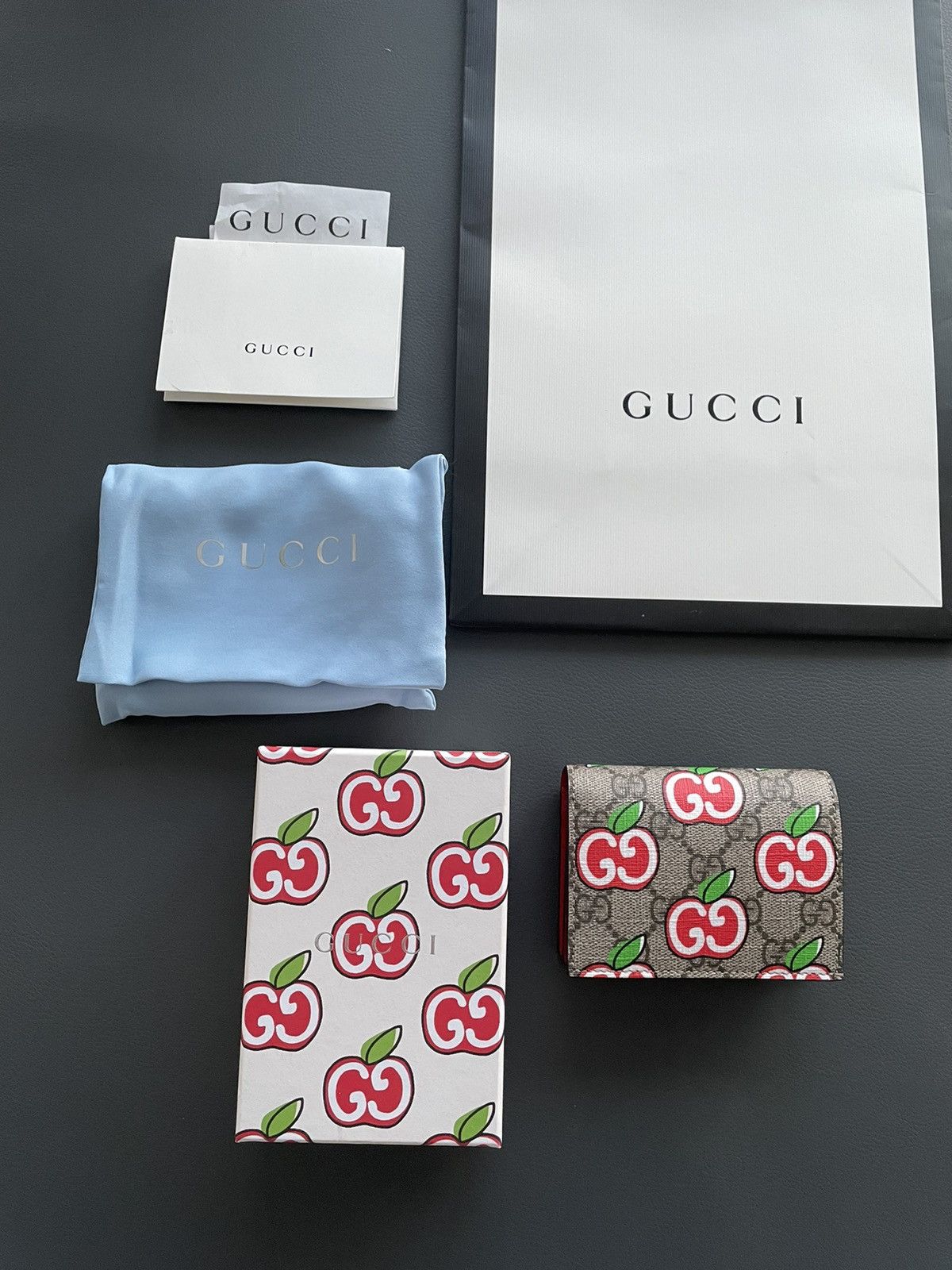 Gucci Rare Brand NEW Super Runway Limited Edition GG Apple Wallet Size ONE SIZE - 6 Thumbnail