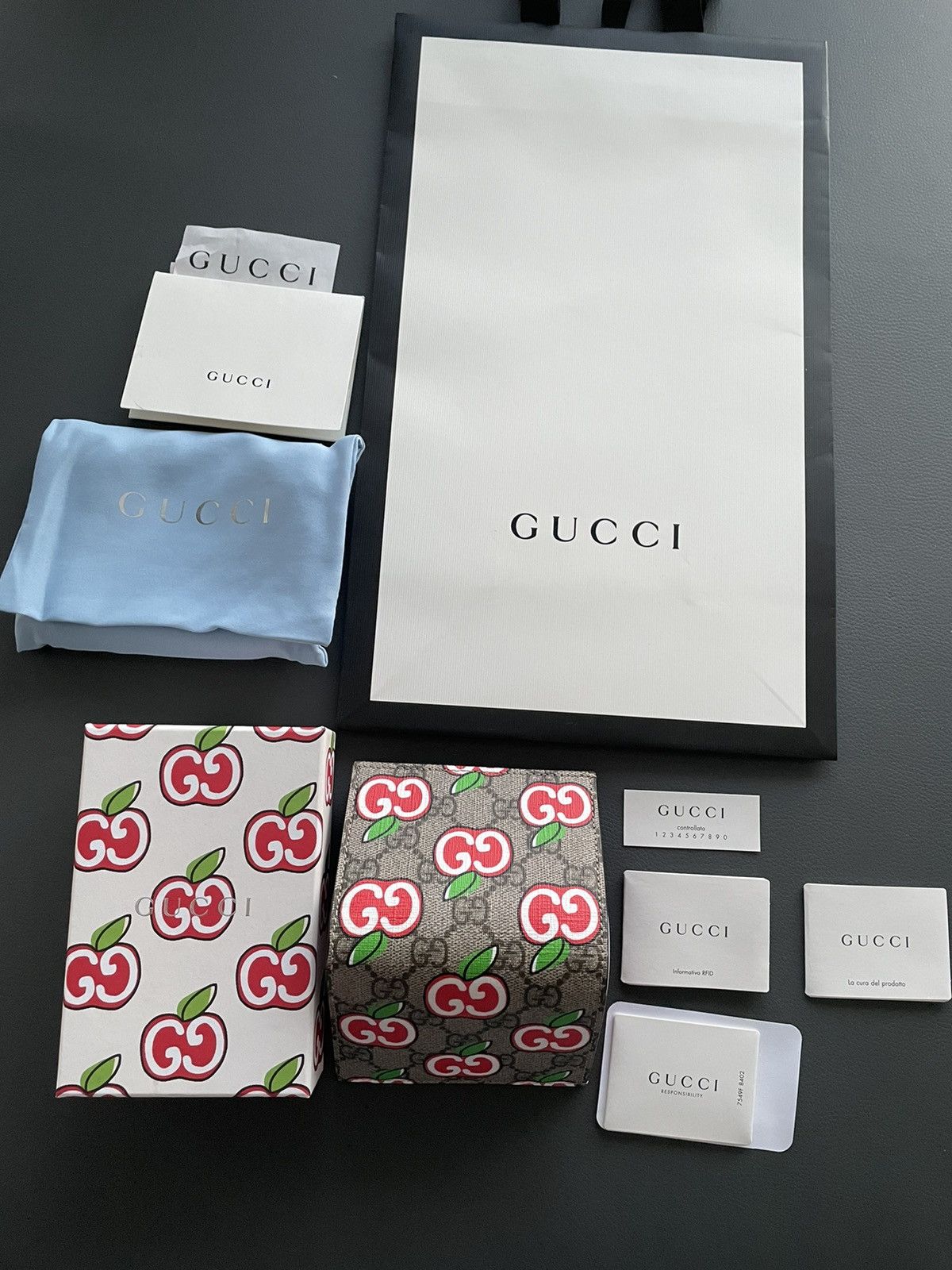 Gucci Rare Brand NEW Super Runway Limited Edition GG Apple Wallet Size ONE SIZE - 19 Thumbnail