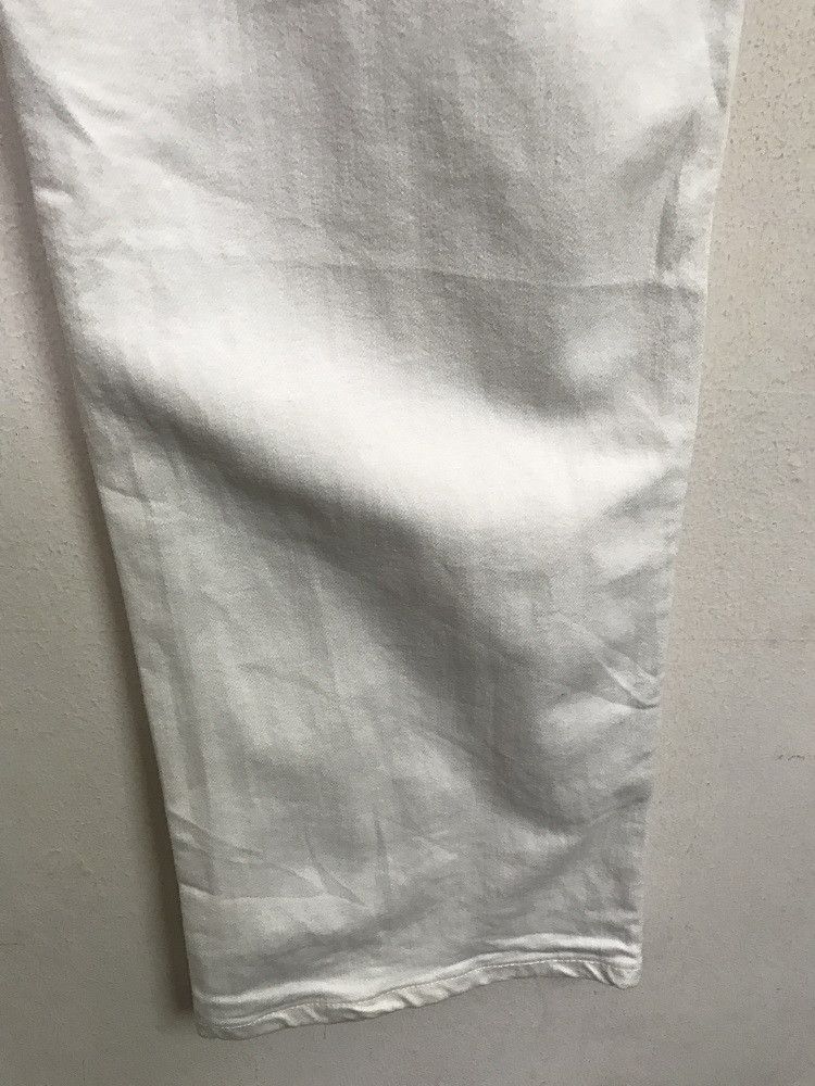 Burberry BURBERRY LONDON Made In Japan Milky White Denim Jeans Size US 30 / EU 46 - 18 Thumbnail