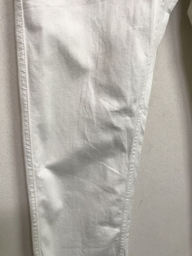 Burberry BURBERRY LONDON Made In Japan Milky White Denim Jeans Size US 30 / EU 46 - 4 Thumbnail