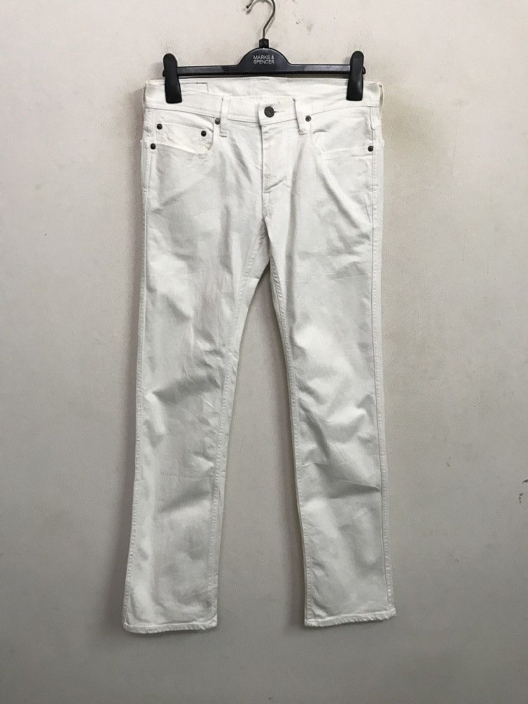 Burberry BURBERRY LONDON Made In Japan Milky White Denim Jeans Size US 30 / EU 46 - 1 Thumbnail