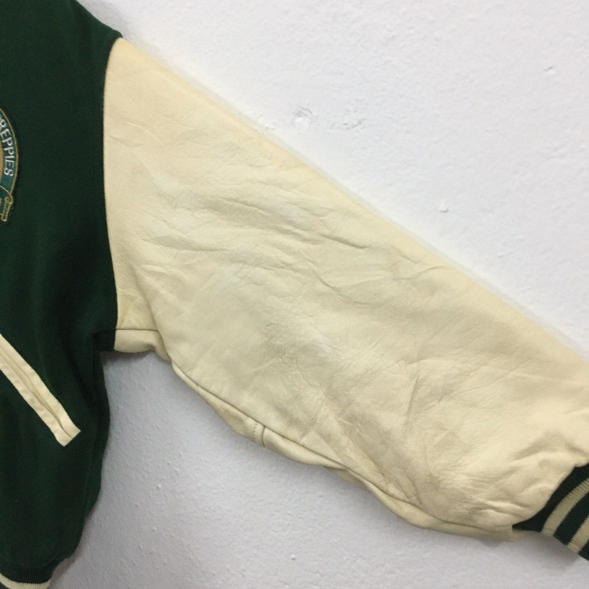 Vintage Rare Vintage University Shop All Embroidery Varsity Jacket Size US M / EU 48-50 / 2 - 15 Thumbnail