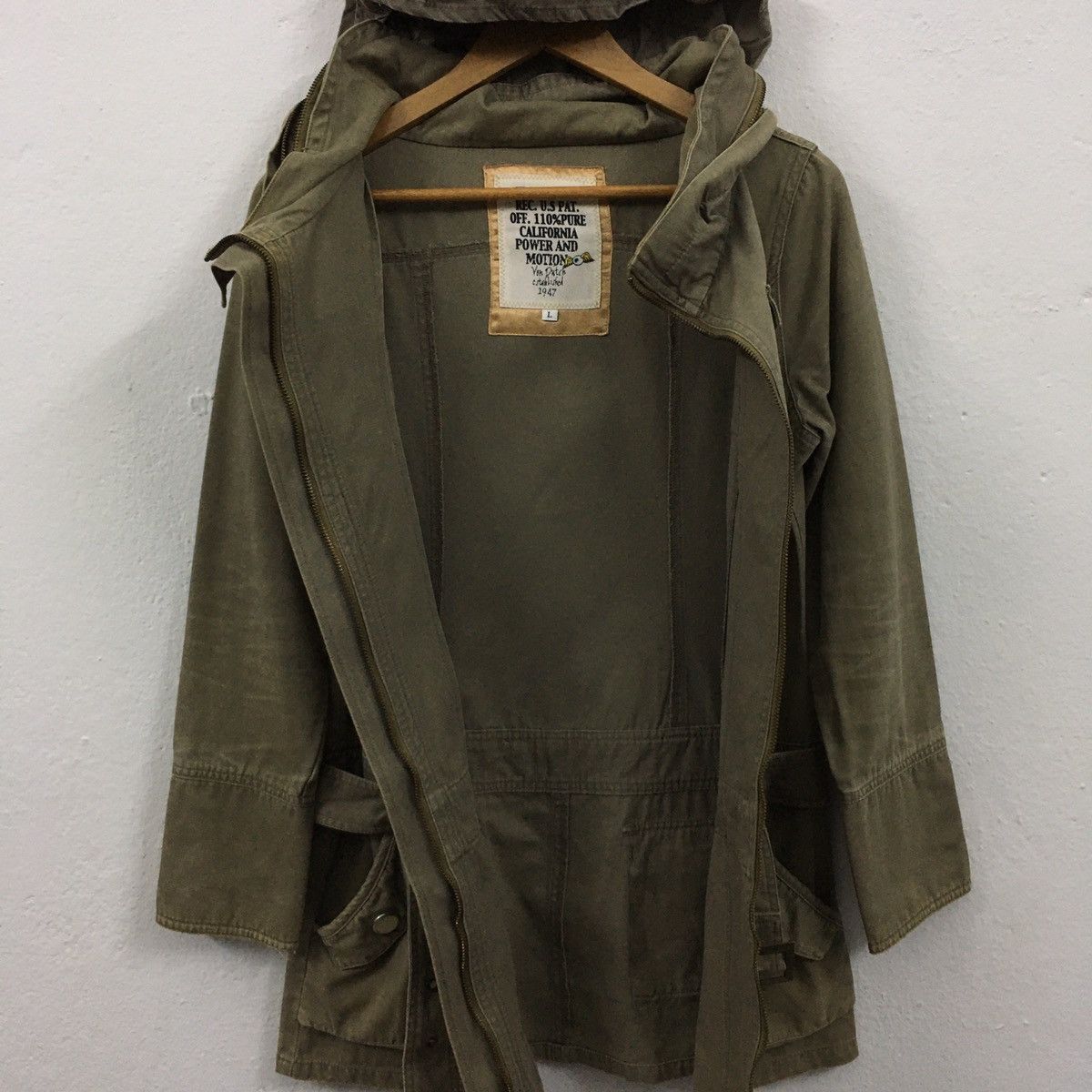 Von Dutch Rare Von Dutch Multi Pocket Hooded Jacket Size L / US 10 / IT 46 - 11 Thumbnail