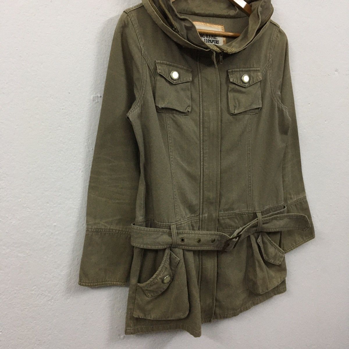 Von Dutch Rare Von Dutch Multi Pocket Hooded Jacket Size L / US 10 / IT 46 - 6 Thumbnail