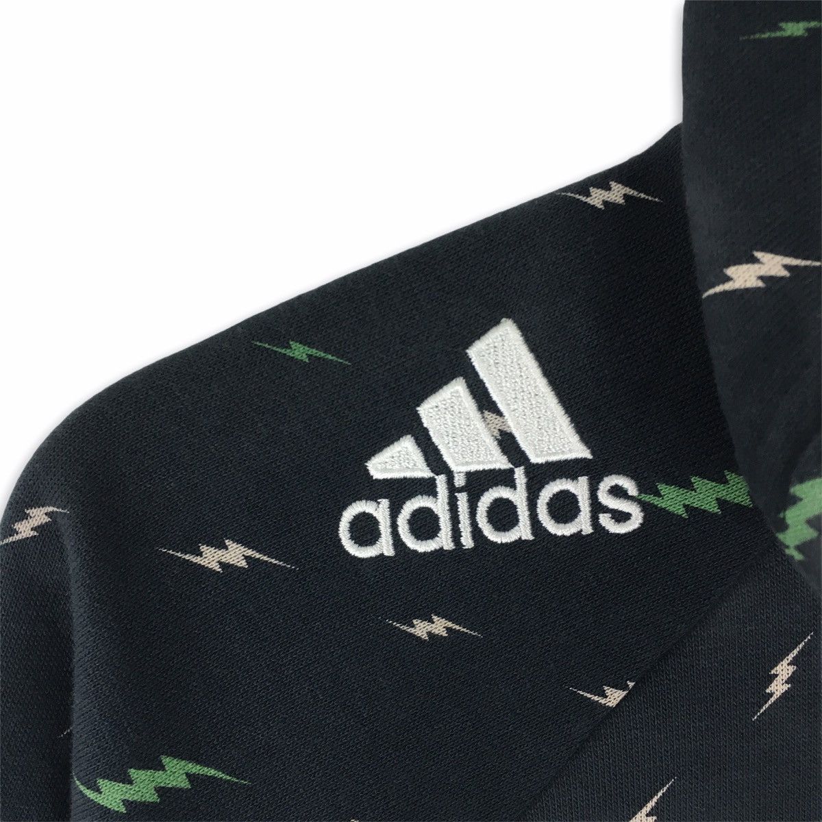 Adidas Rare design Adidas lightning Fullprint sweatshirt Size US L / EU 52-54 / 3 - 4 Thumbnail