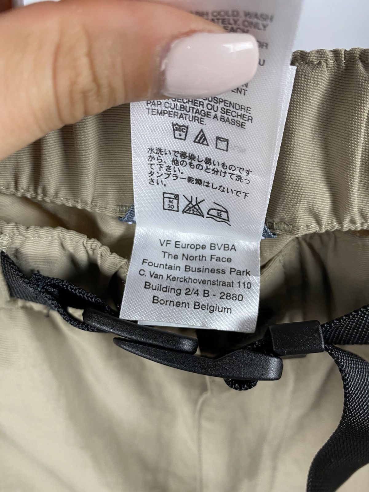 The North Face The North Face shorts beige size XL Size US 36 / EU 52 - 7 Thumbnail