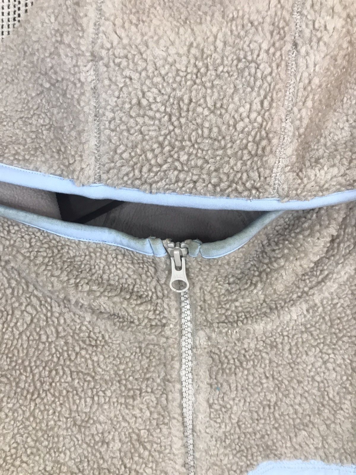 JW Anderson × Uniqlo ‼️J.W ANDERSON X UNIQLO FLEECE JACKET SINGLE POCKET‼️ Size US L / EU 52-54 / 3 - 3 Thumbnail