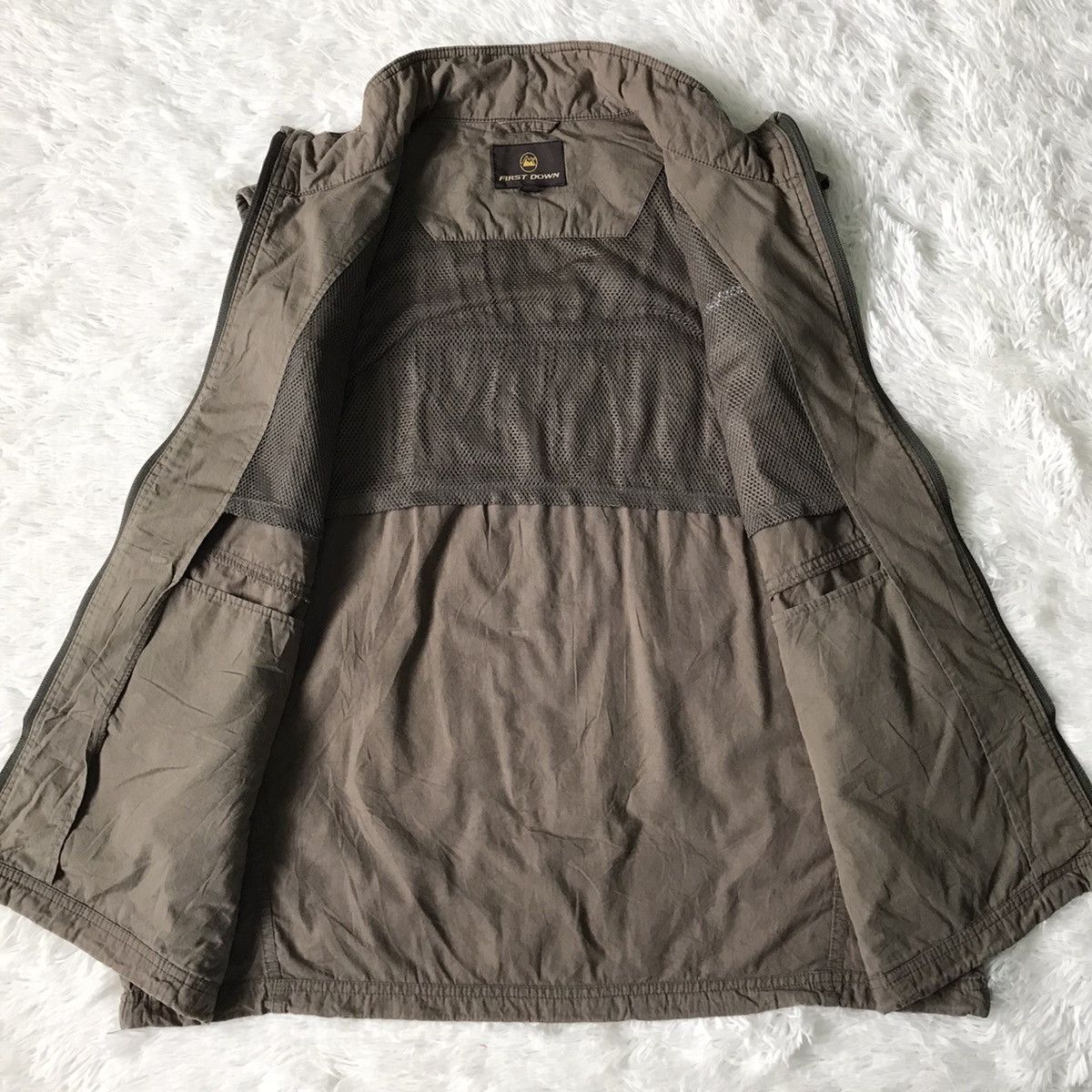 Japanese Brand First Down Exploration Outdoor Vest Size US XL / EU 56 / 4 - 14 Thumbnail