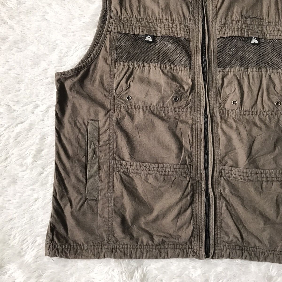 Japanese Brand First Down Exploration Outdoor Vest Size US XL / EU 56 / 4 - 6 Thumbnail
