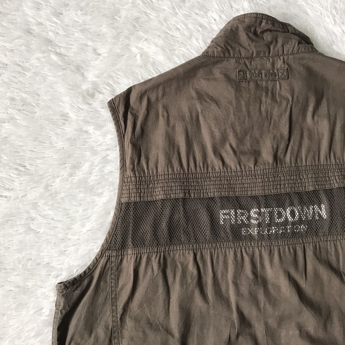Japanese Brand First Down Exploration Outdoor Vest Size US XL / EU 56 / 4 - 9 Thumbnail