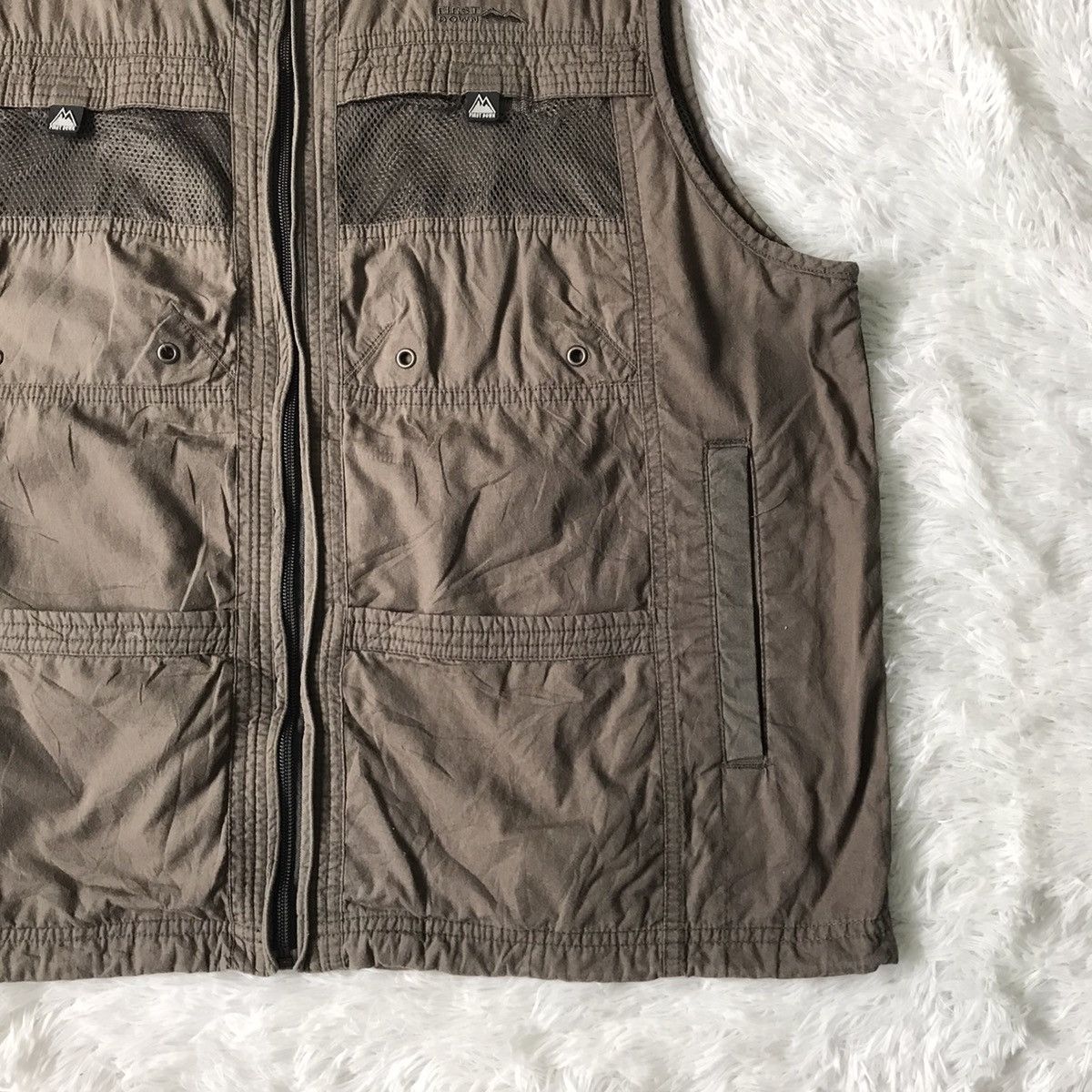Japanese Brand First Down Exploration Outdoor Vest Size US XL / EU 56 / 4 - 5 Thumbnail