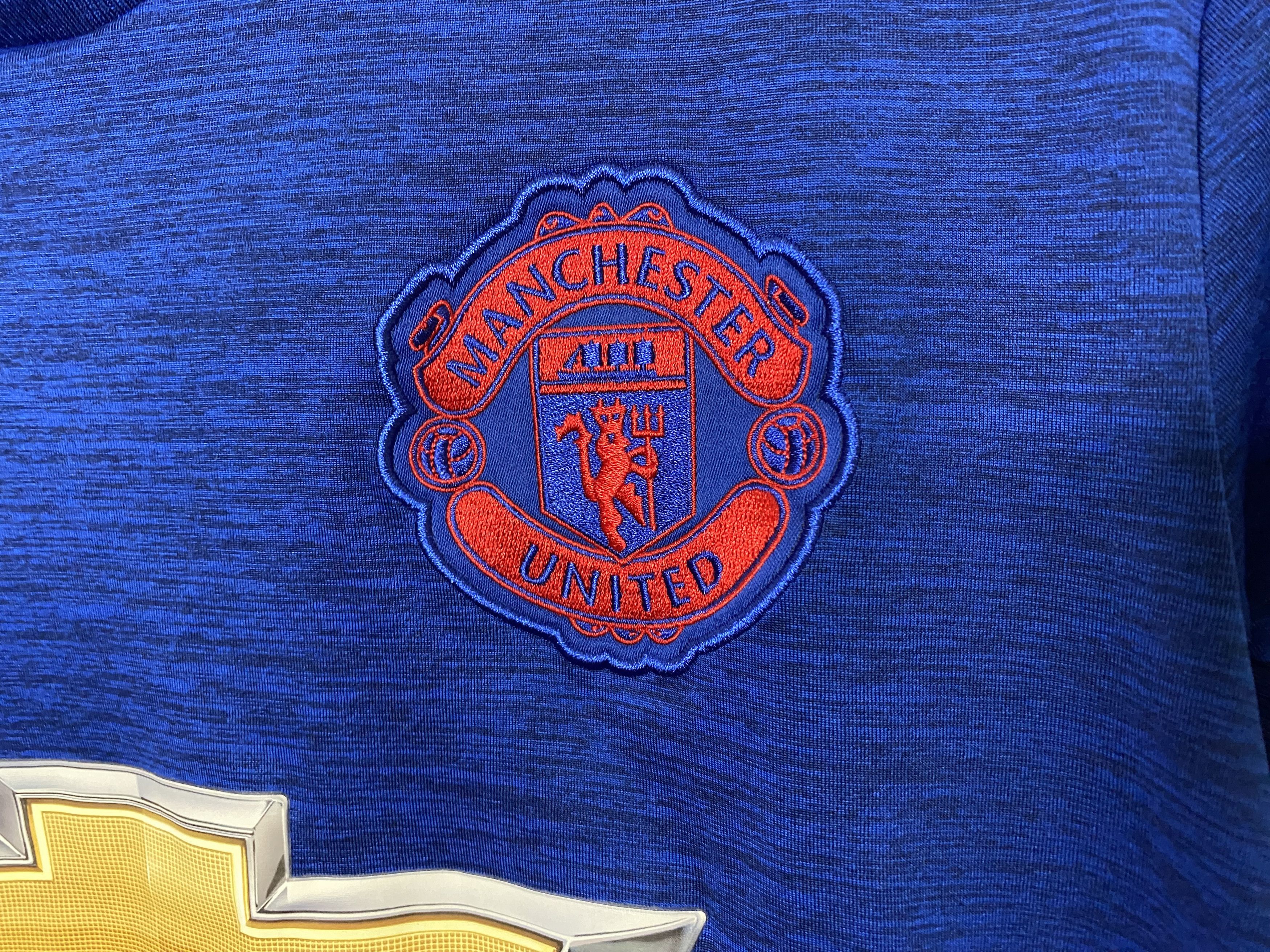 Adidas MANCHESTER UNITED 2016-17 AWAY FOOTBALL SHIRT SOCCER JERSEY Size US XS / EU 42 / 0 - 4 Thumbnail