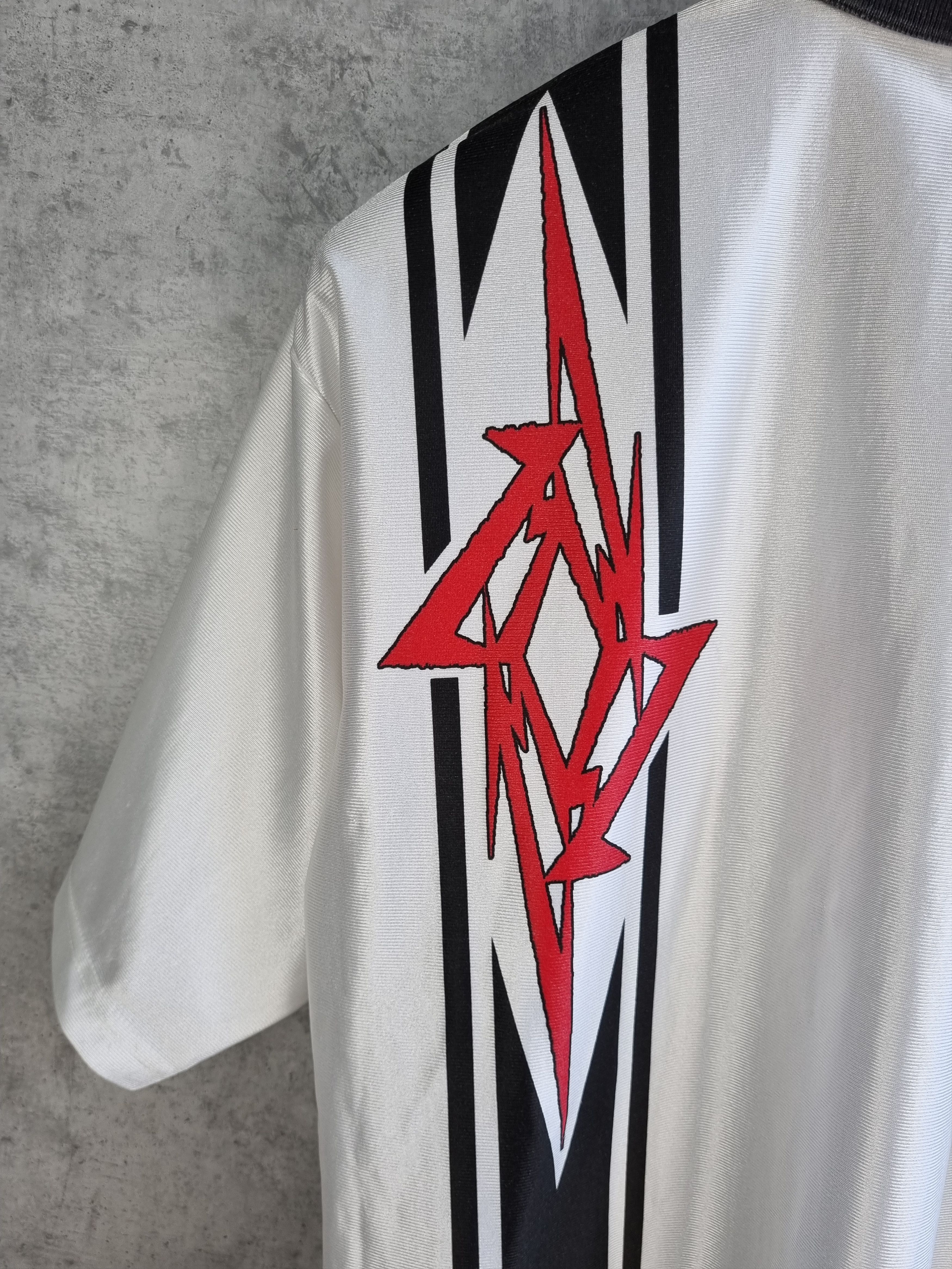 Band Tees × Metallica 90s Metallica Jersey GIANT Rare merchandise band tee Size US L / EU 52-54 / 3 - 14 Thumbnail