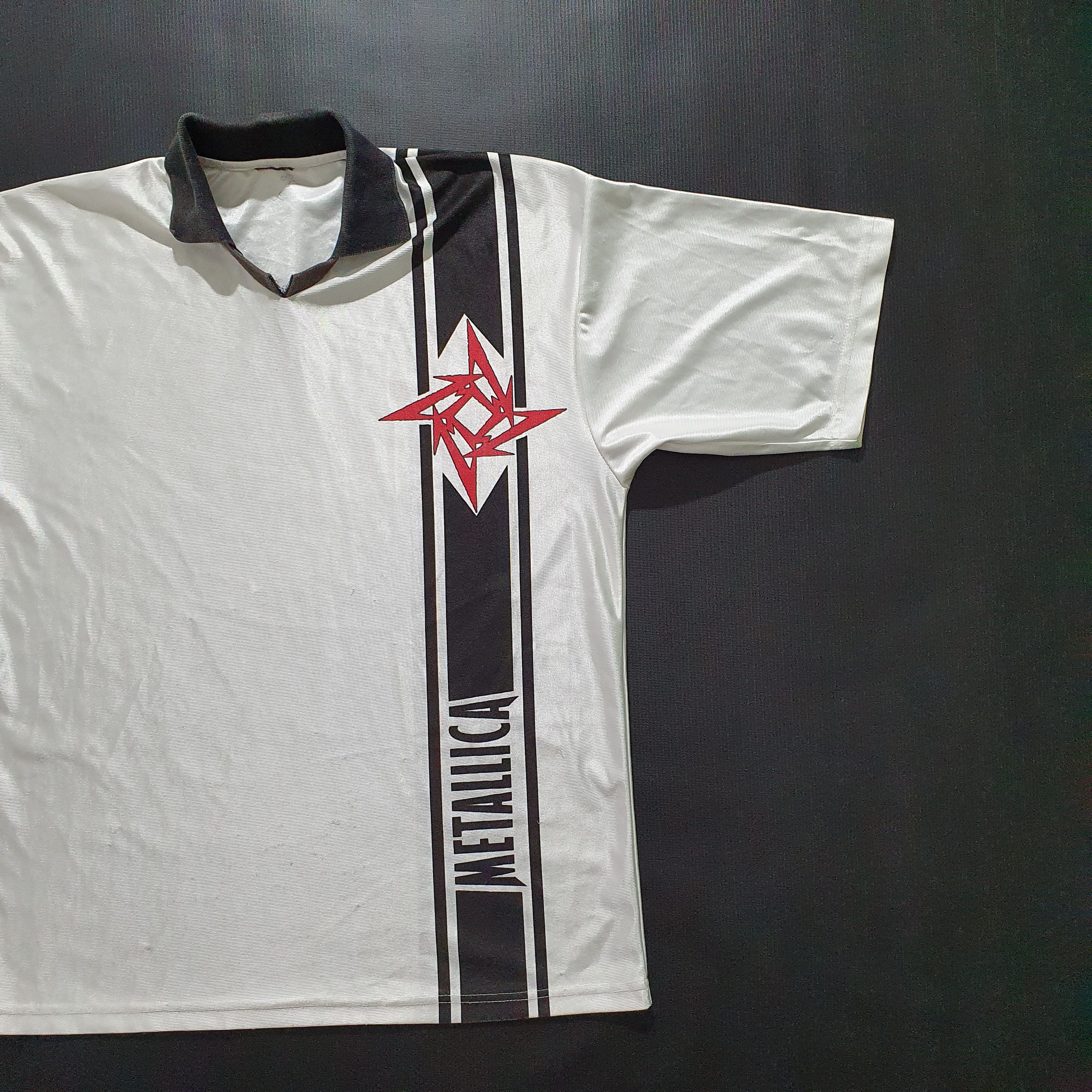 Band Tees × Metallica 90s Metallica Jersey GIANT Rare merchandise band tee Size US L / EU 52-54 / 3 - 8 Thumbnail