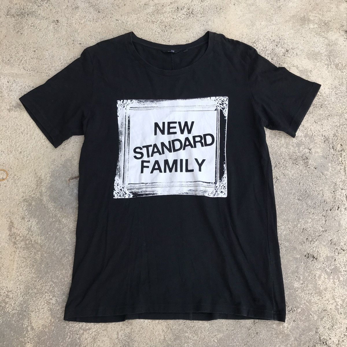 Japanese Brand × Jun Takahashi × Undercover Uniqlo Undercover Tee Size US XL / EU 56 / 4 - 1 Thumbnail