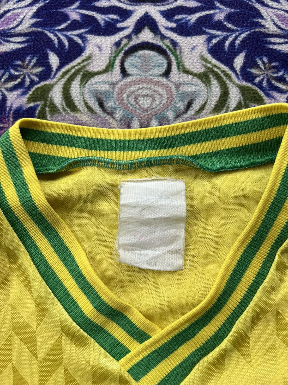 Vintage (XL) Vintage Brazil Supporter Officiel Retro Jersey Size US XL / EU 56 / 4 - 6 Thumbnail