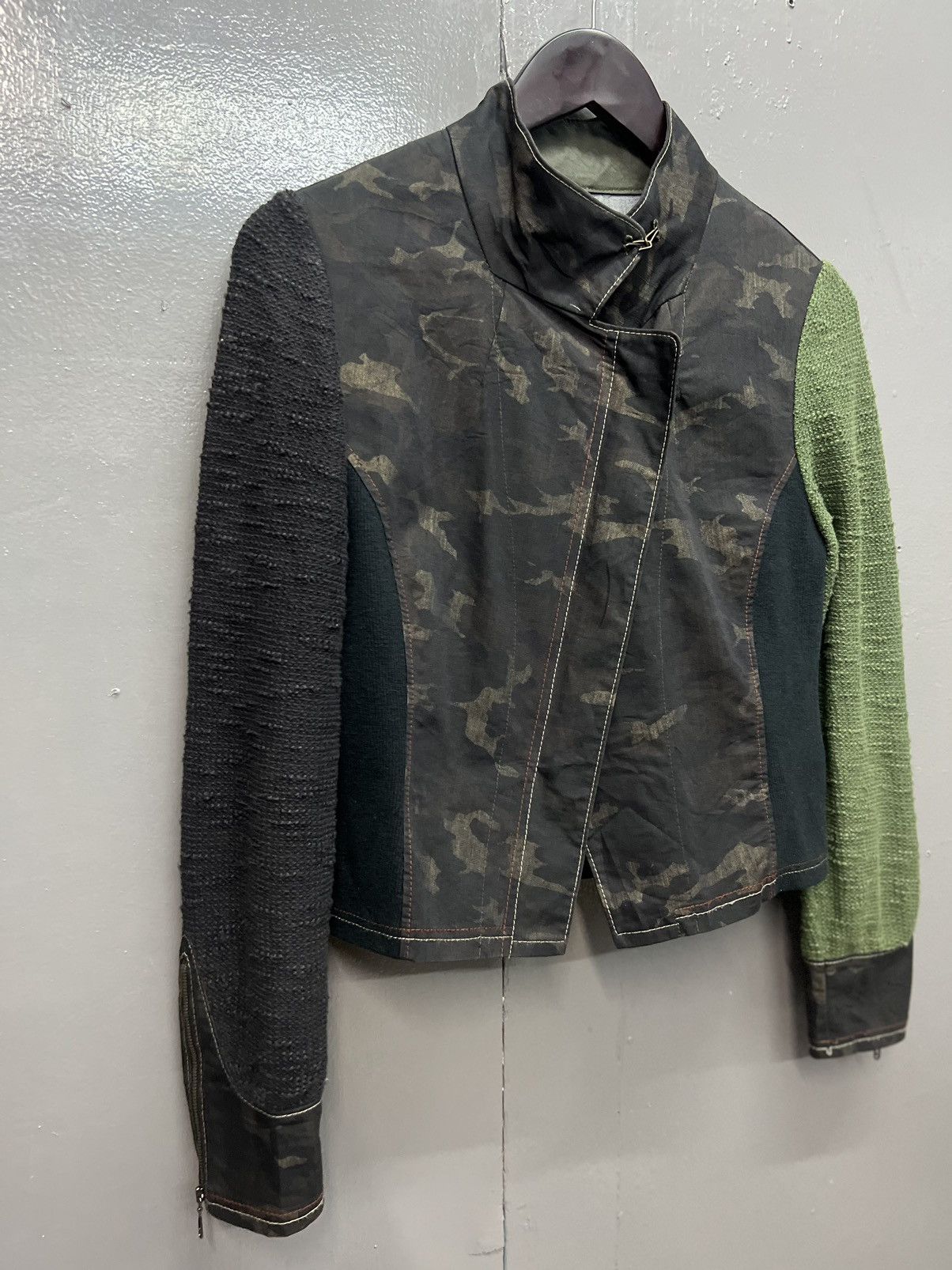 Japanese Brand 🔥CARAIO CAMO ZIPPER JACKET FOR WOMENS Size S / US 4 / IT 40 - 2 Thumbnail
