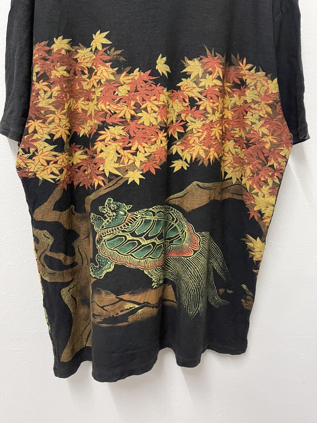 Vintage Vintage Sukajan Sakura Big Logo Graphic Art Tshirt Size US XL / EU 56 / 4 - 2 Thumbnail