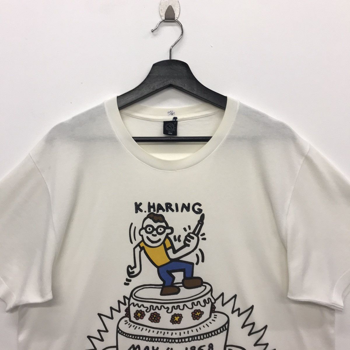 Andy Warhol × Uniqlo *Rare!! Keith Haring Birthday Cake Graphic Tee Size US L / EU 52-54 / 3 - 2 Thumbnail