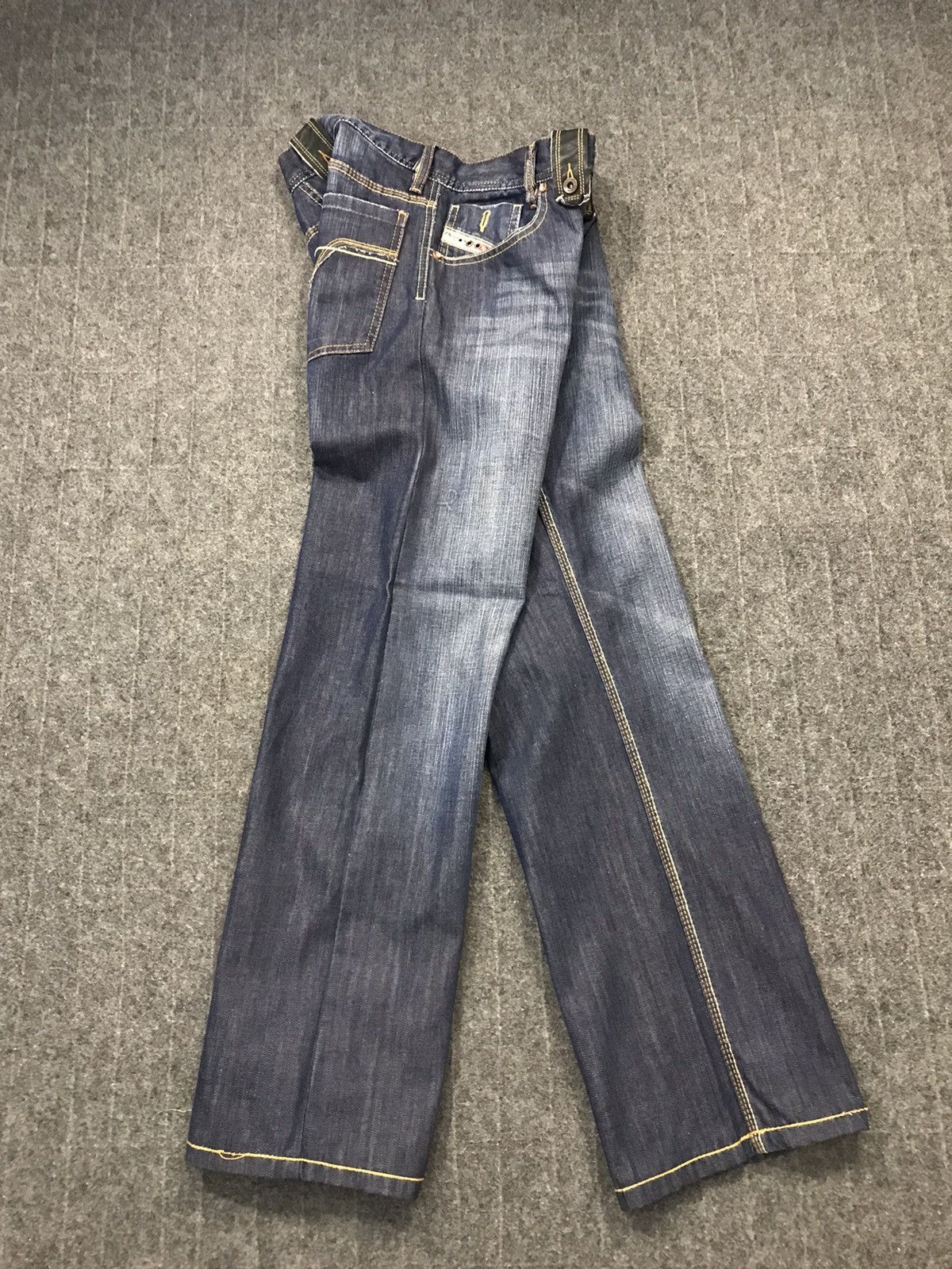 Diesel × Vintage Vintage Diesel Indigo Denim Jeans Size US 29 - 13 Thumbnail