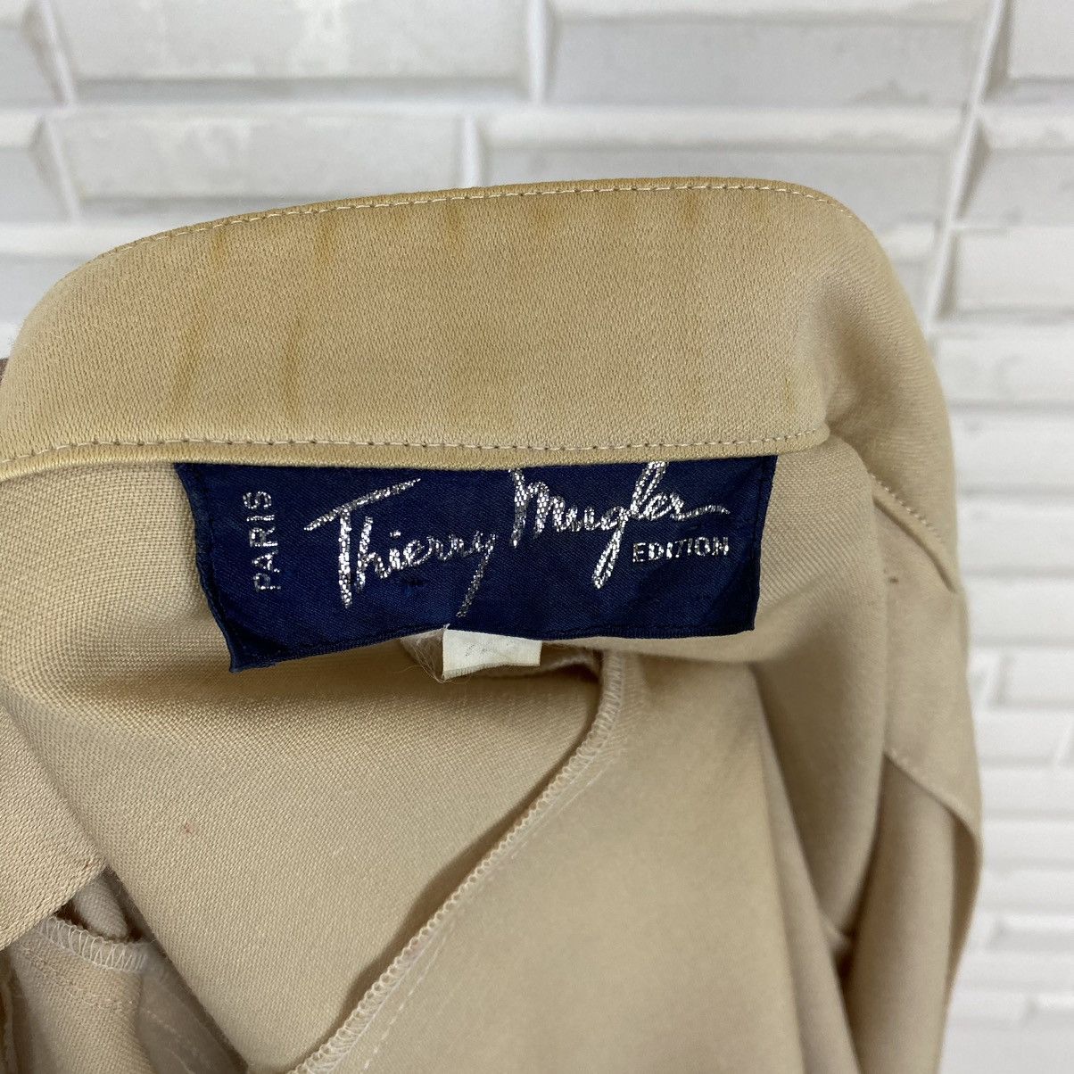 Thierry Mugler ☀️Nice design Thierry Mugler cropped jacket Size M / US 6-8 / IT 42-44 - 11 Thumbnail