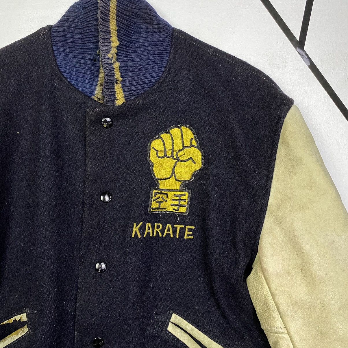 Vintage Vintage 60s Karate Varsity Sleeve Leather Distressed Size US M / EU 48-50 / 2 - 2 Thumbnail