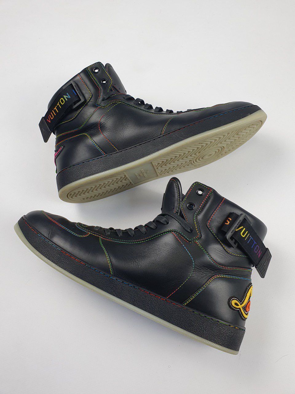 Louis Vuitton Louis Vuitton Calfskin Hi-Top Sneakers Size US 11 / EU 44 - 2 Thumbnail