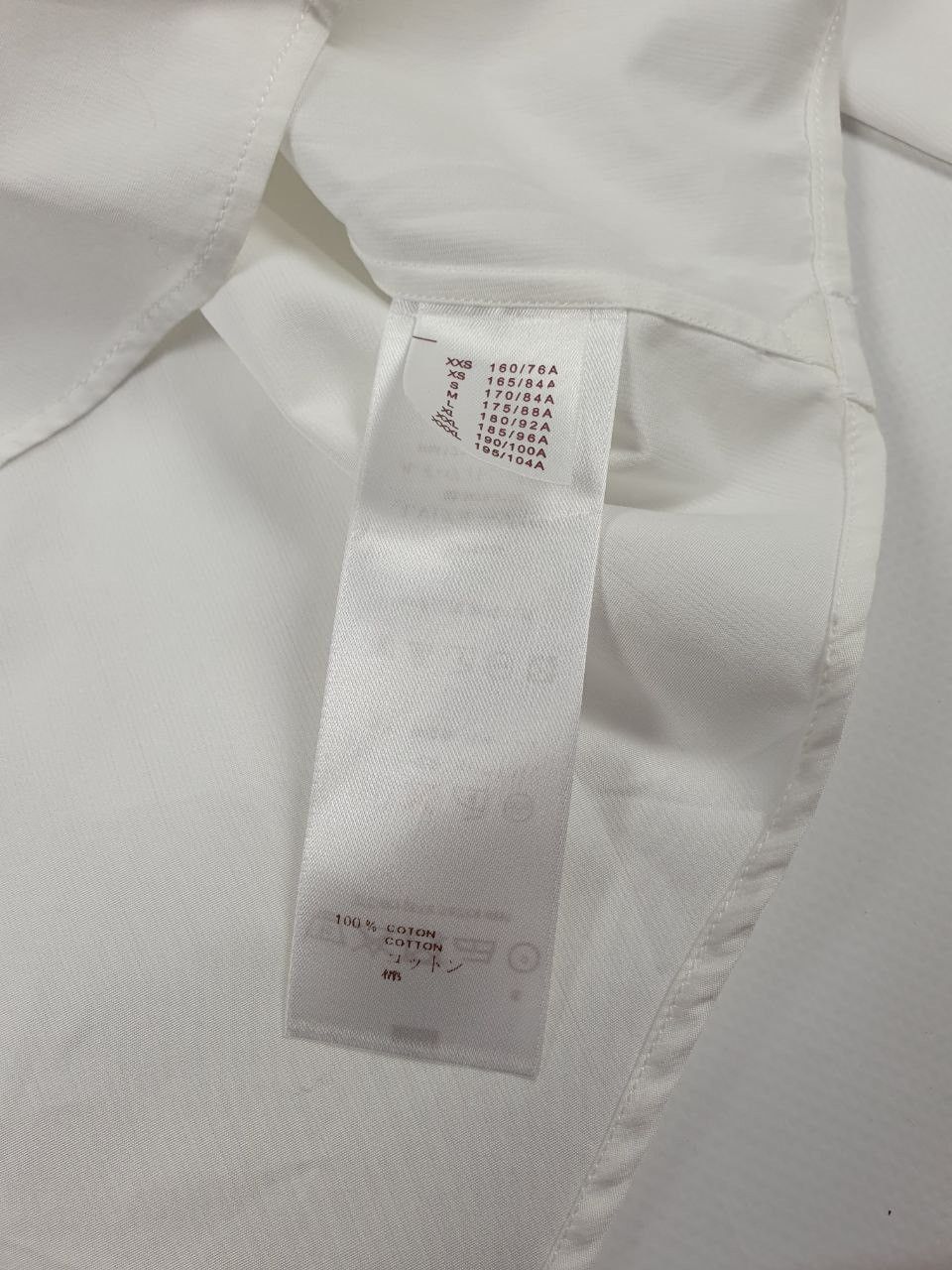 Louis Vuitton Louis Vuitton Logo Shirt Size US L / EU 52-54 / 3 - 9 Thumbnail
