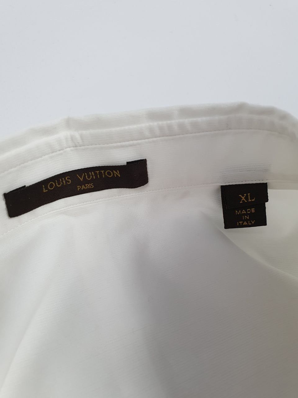 Louis Vuitton Louis Vuitton Logo Shirt Size US L / EU 52-54 / 3 - 6 Thumbnail